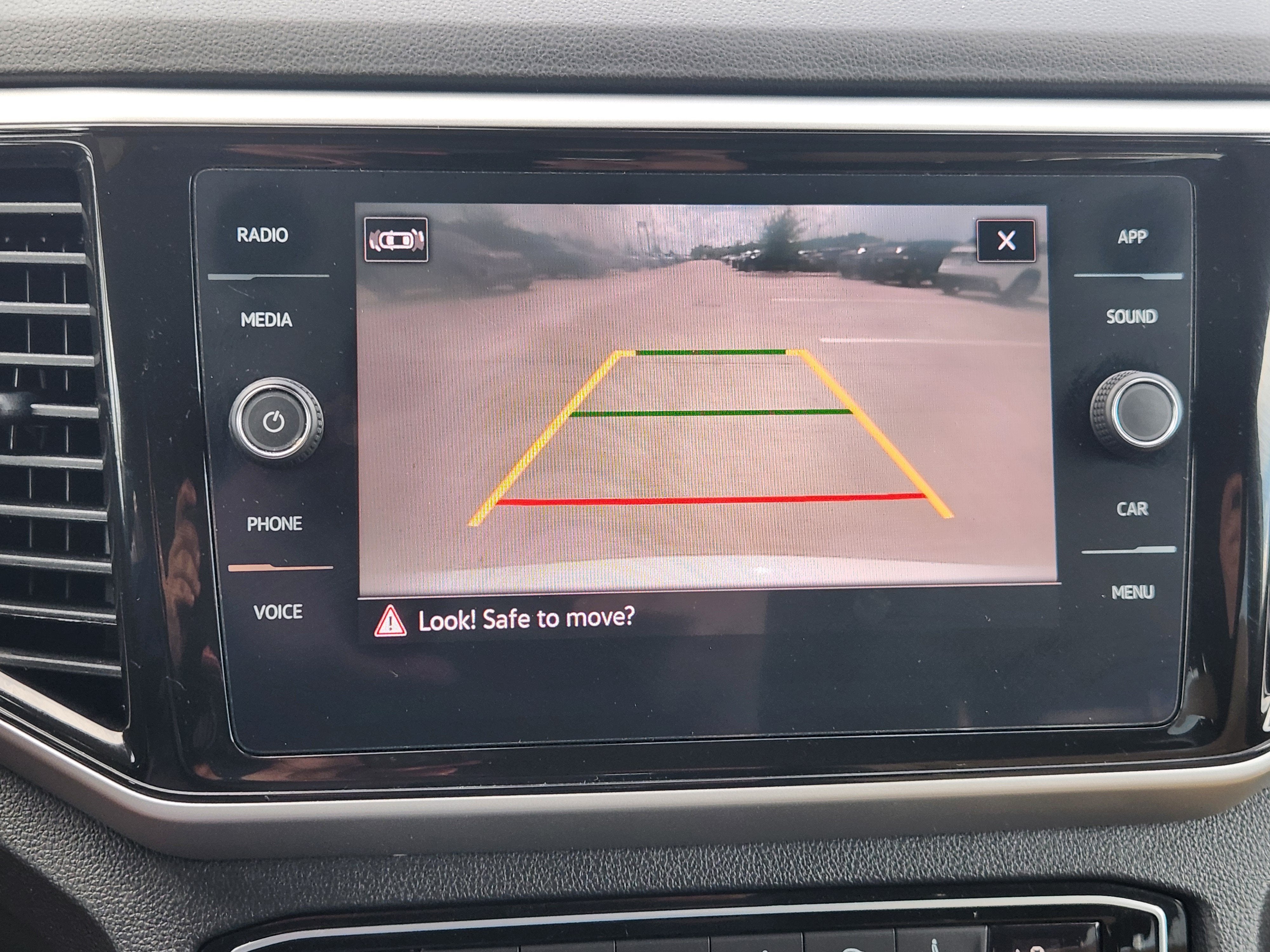 2022 Volkswagen Atlas Cross Sport 2.0T SE w/Technology