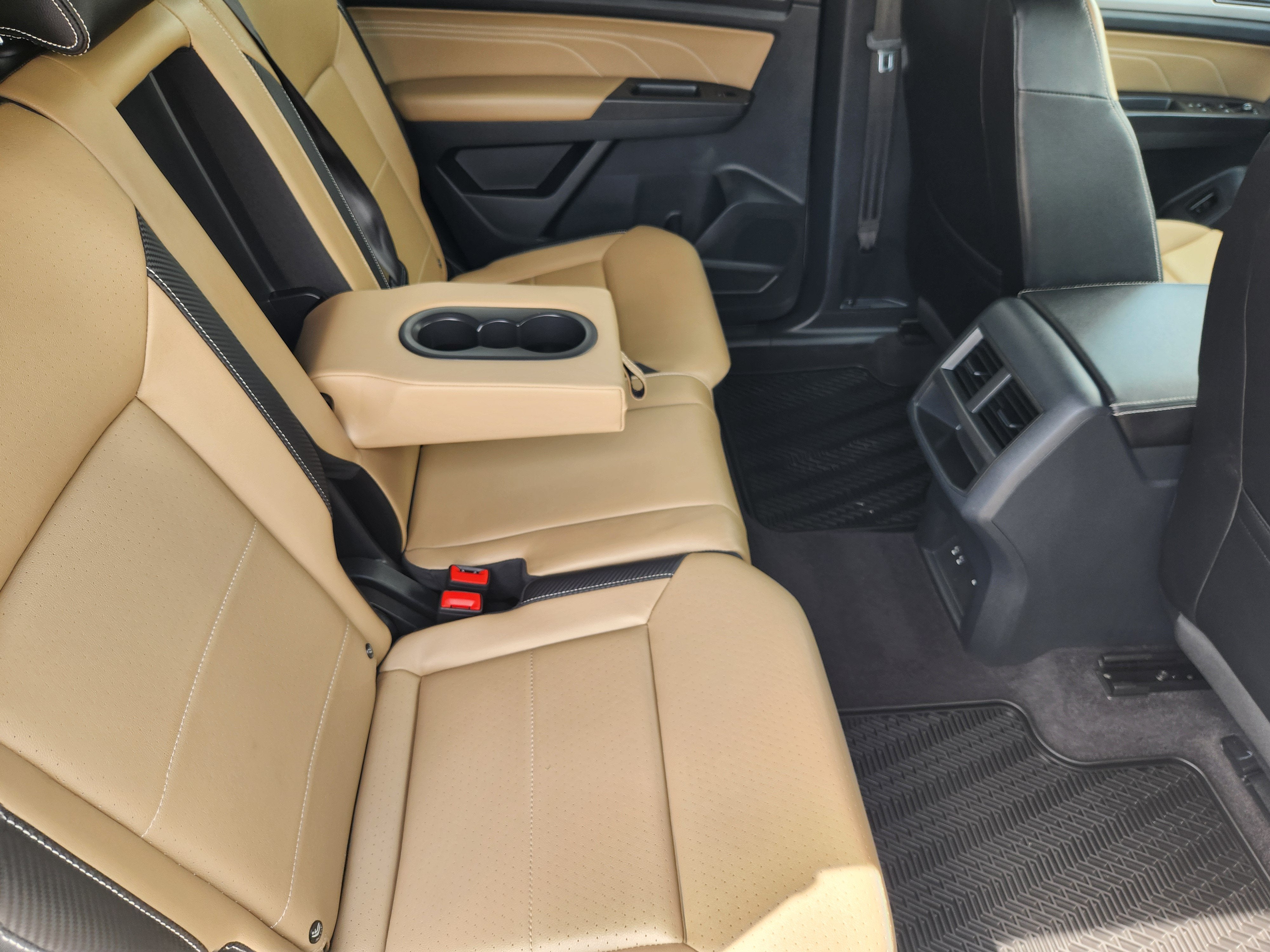 2022 Volkswagen Atlas Cross Sport 2.0T SE w/Technology