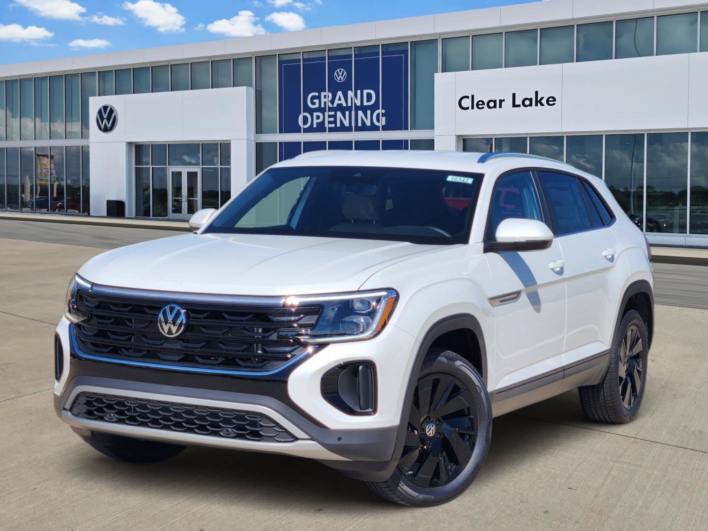 2026 Volkswagen Atlas Cross Sport 2.0T SE w/Technology