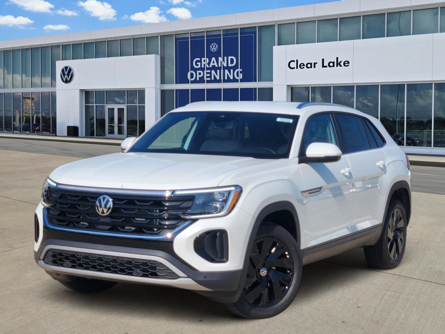 2026 Volkswagen Atlas Cross Sport 2.0T SE w/Technology