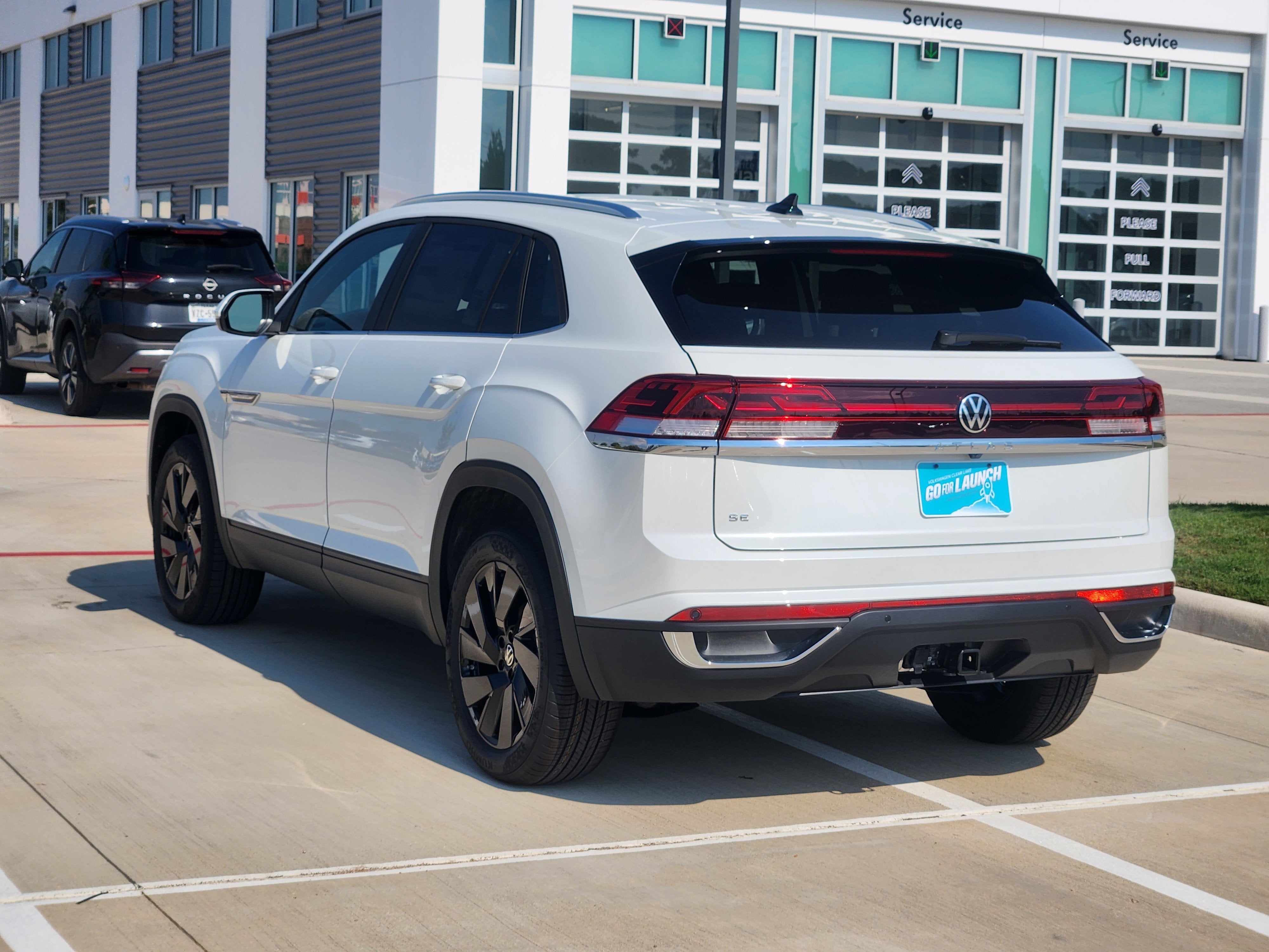 2026 Volkswagen Atlas Cross Sport 2.0T SE w/Technology