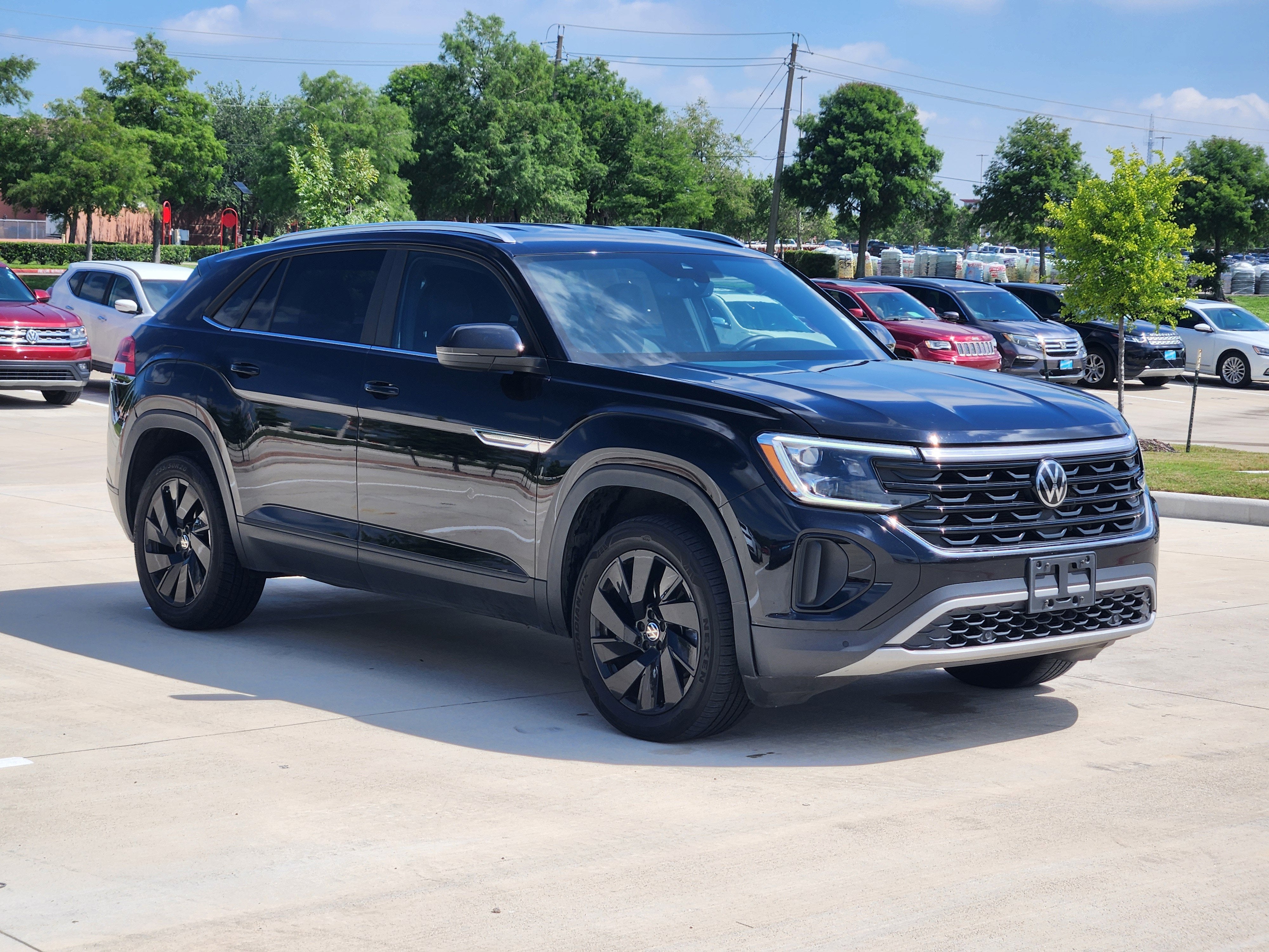 2024 Volkswagen Atlas Cross Sport 2.0T SE w/Technology
