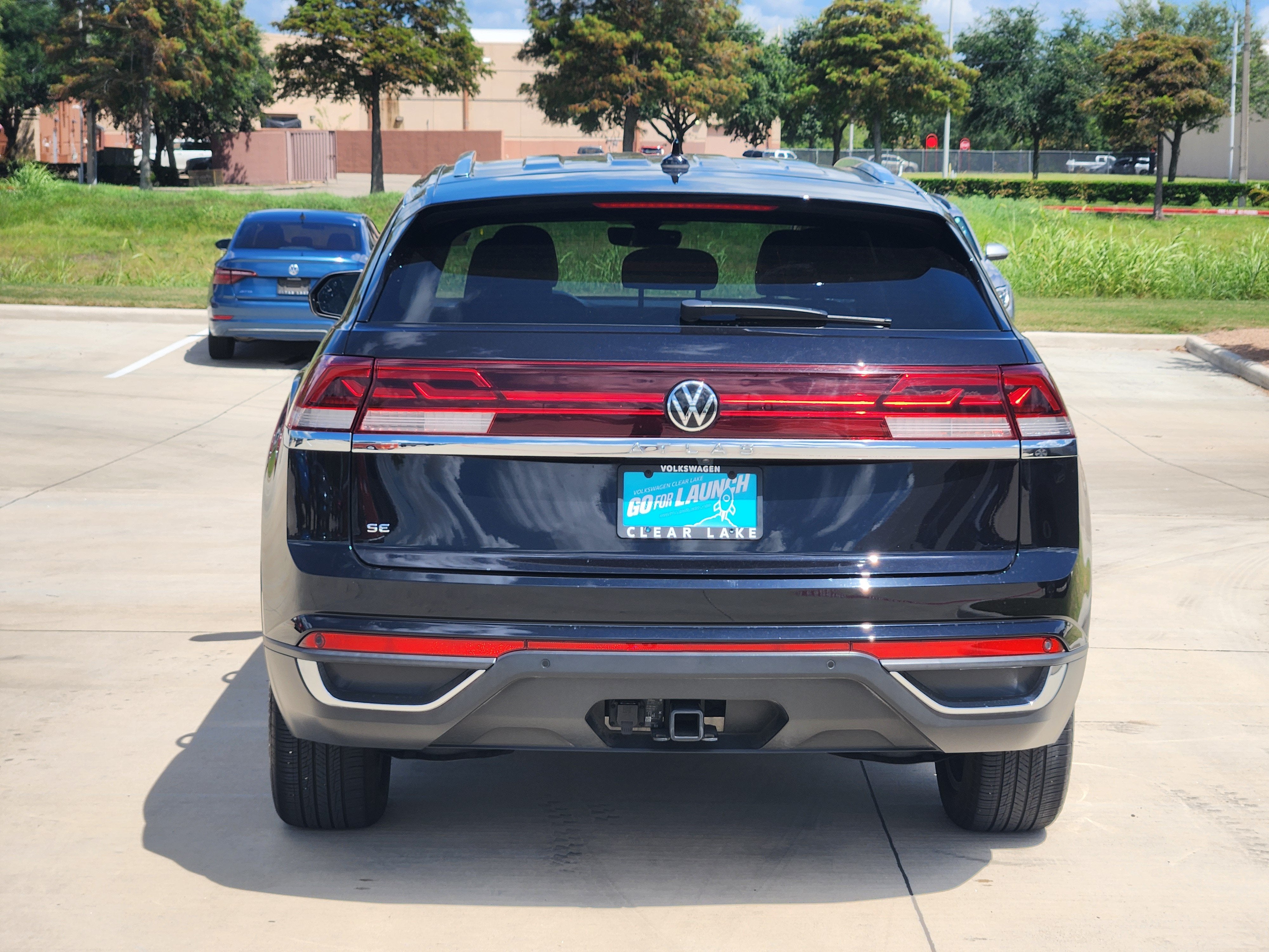 2024 Volkswagen Atlas Cross Sport 2.0T SE w/Technology