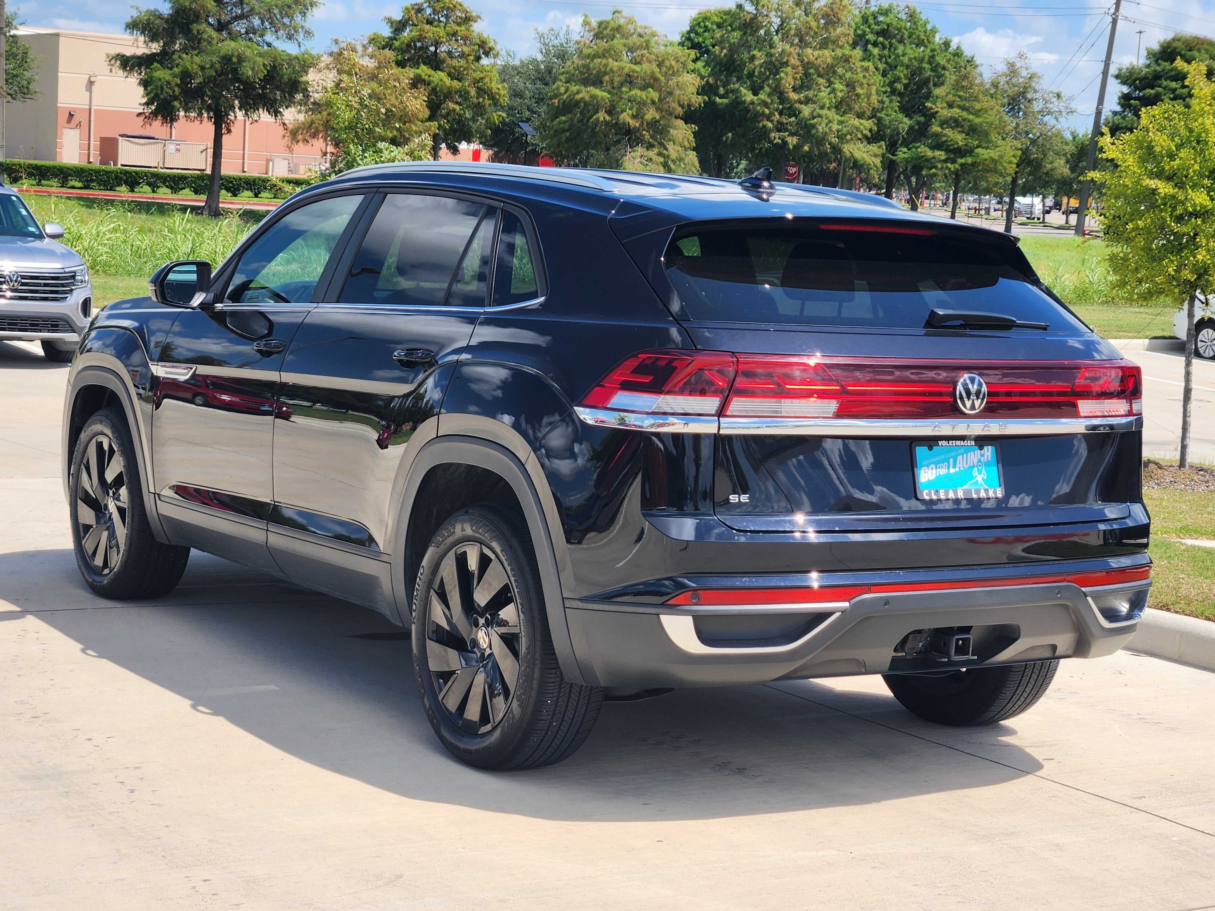 2024 Volkswagen Atlas Cross Sport 2.0T SE w/Technology