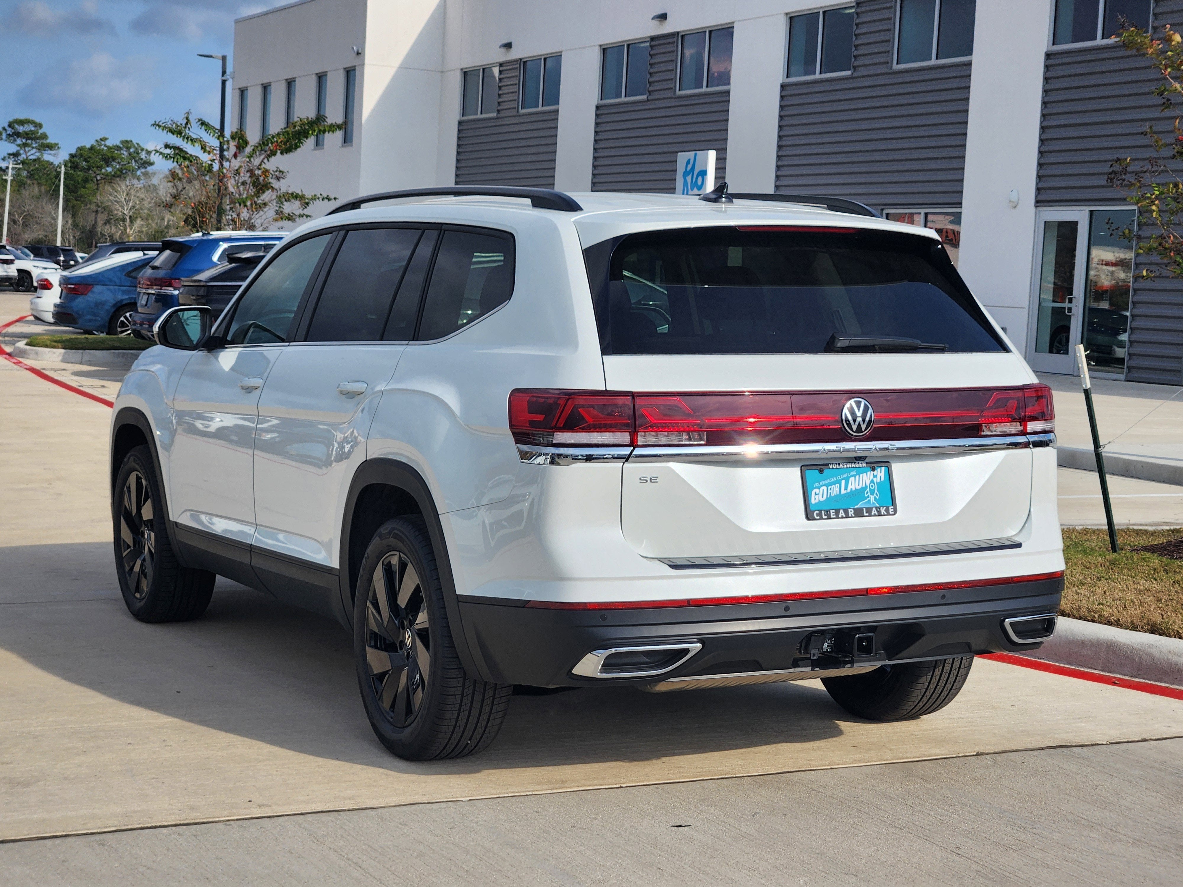 2026 Volkswagen Atlas 2.0T SE w/Technology