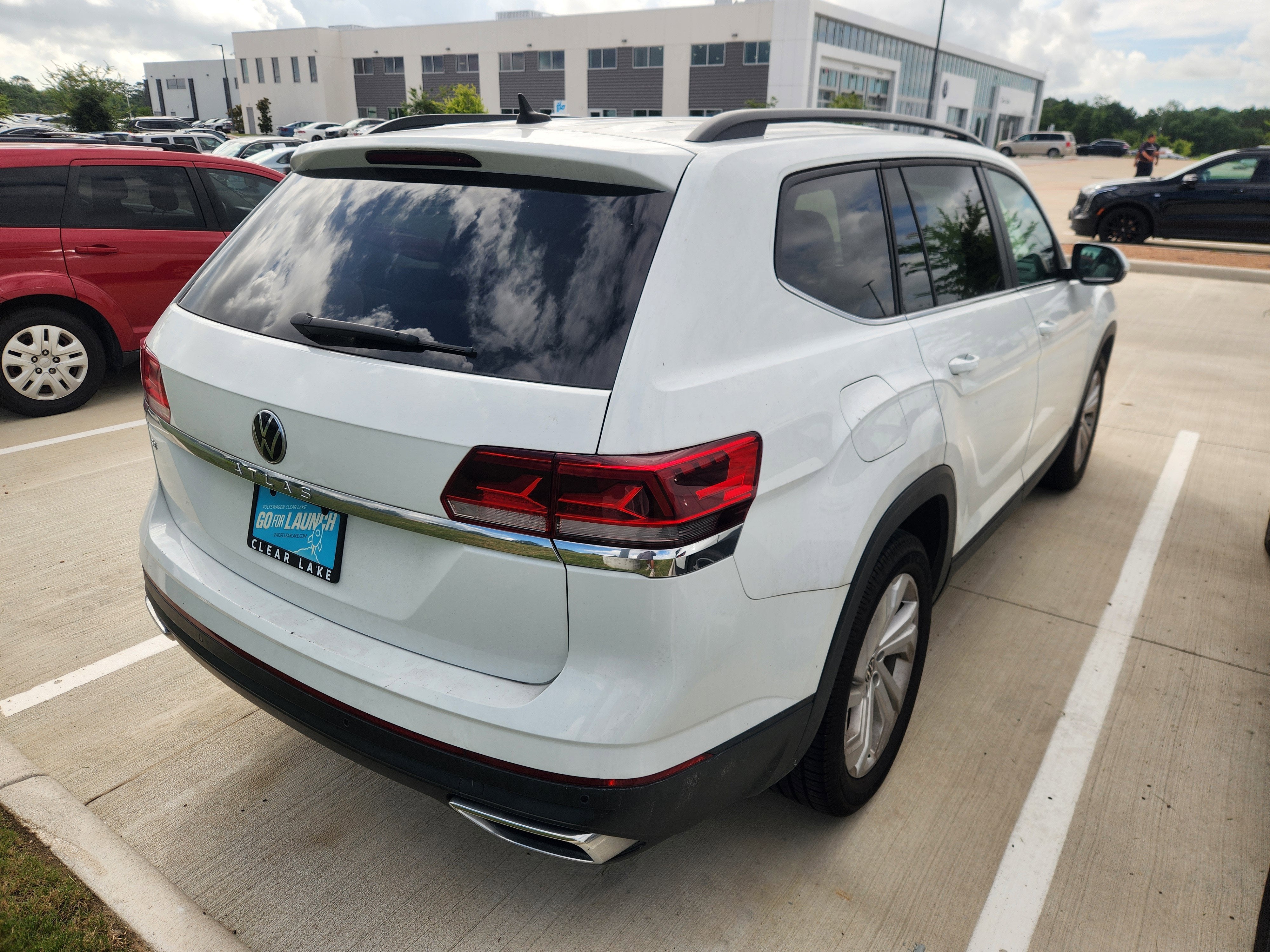 2023 Volkswagen Atlas 2.0T SE w/Technology