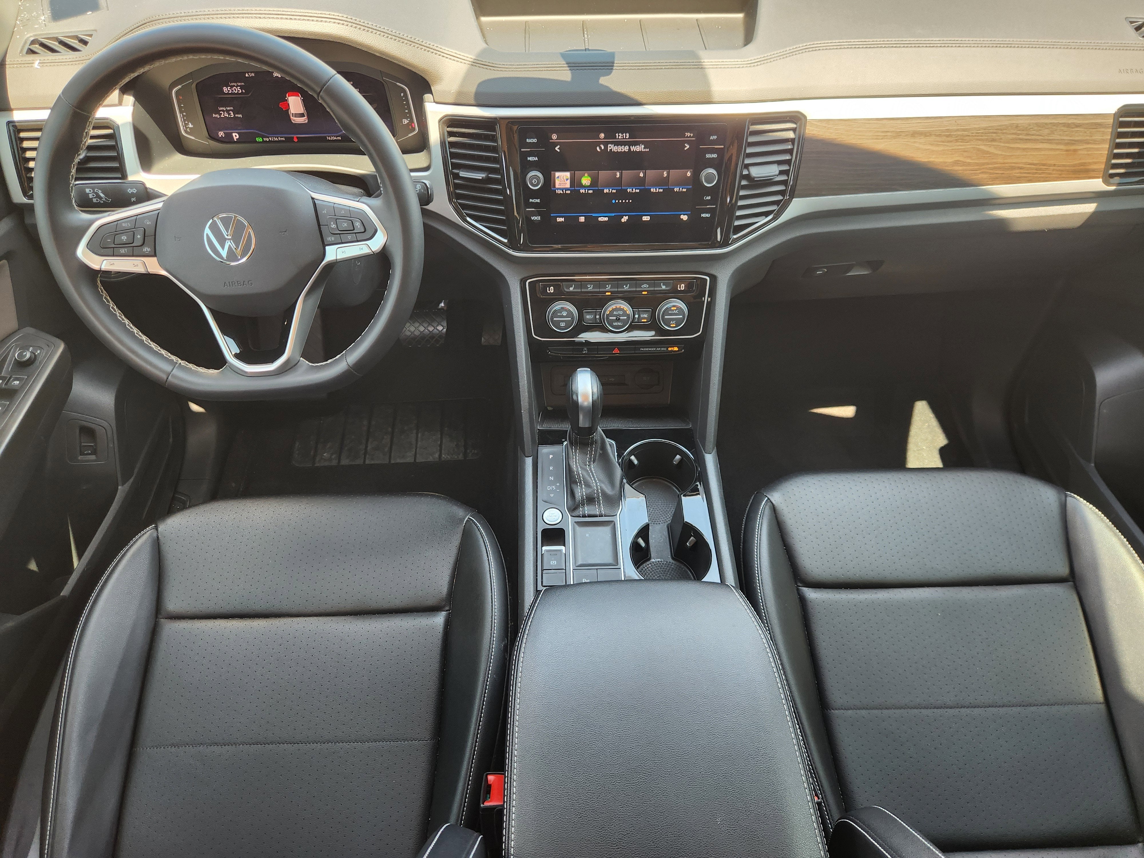 2023 Volkswagen Atlas 2.0T SE w/Technology