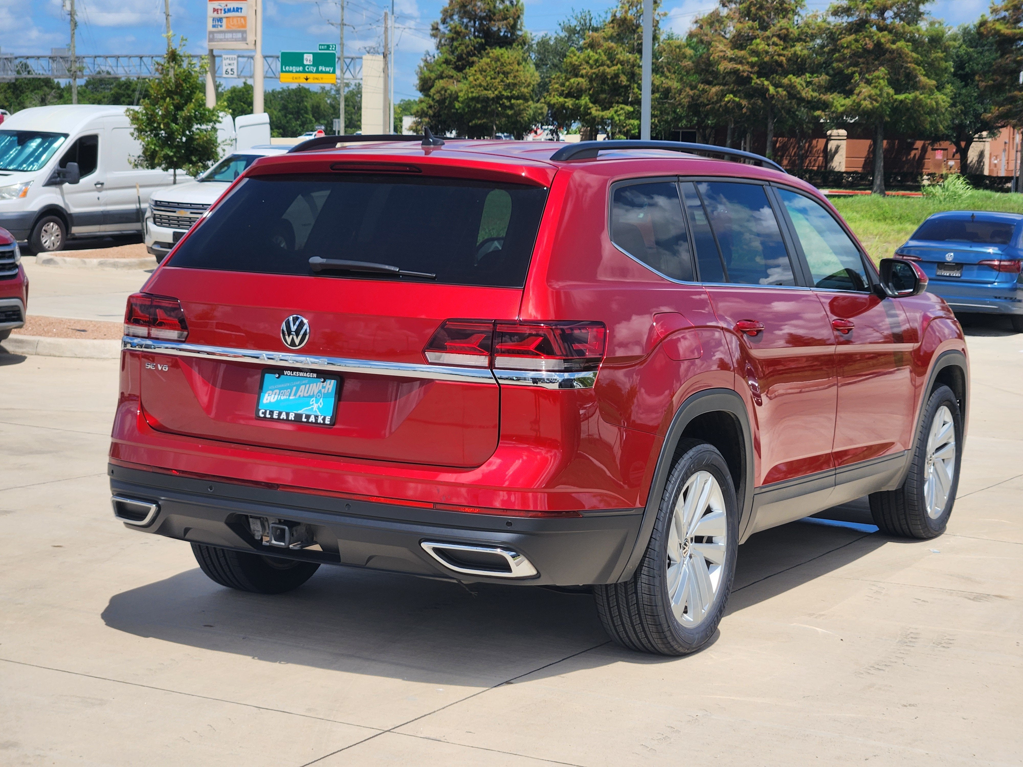 2023 Volkswagen Atlas 3.6L V6 SE w/Technology