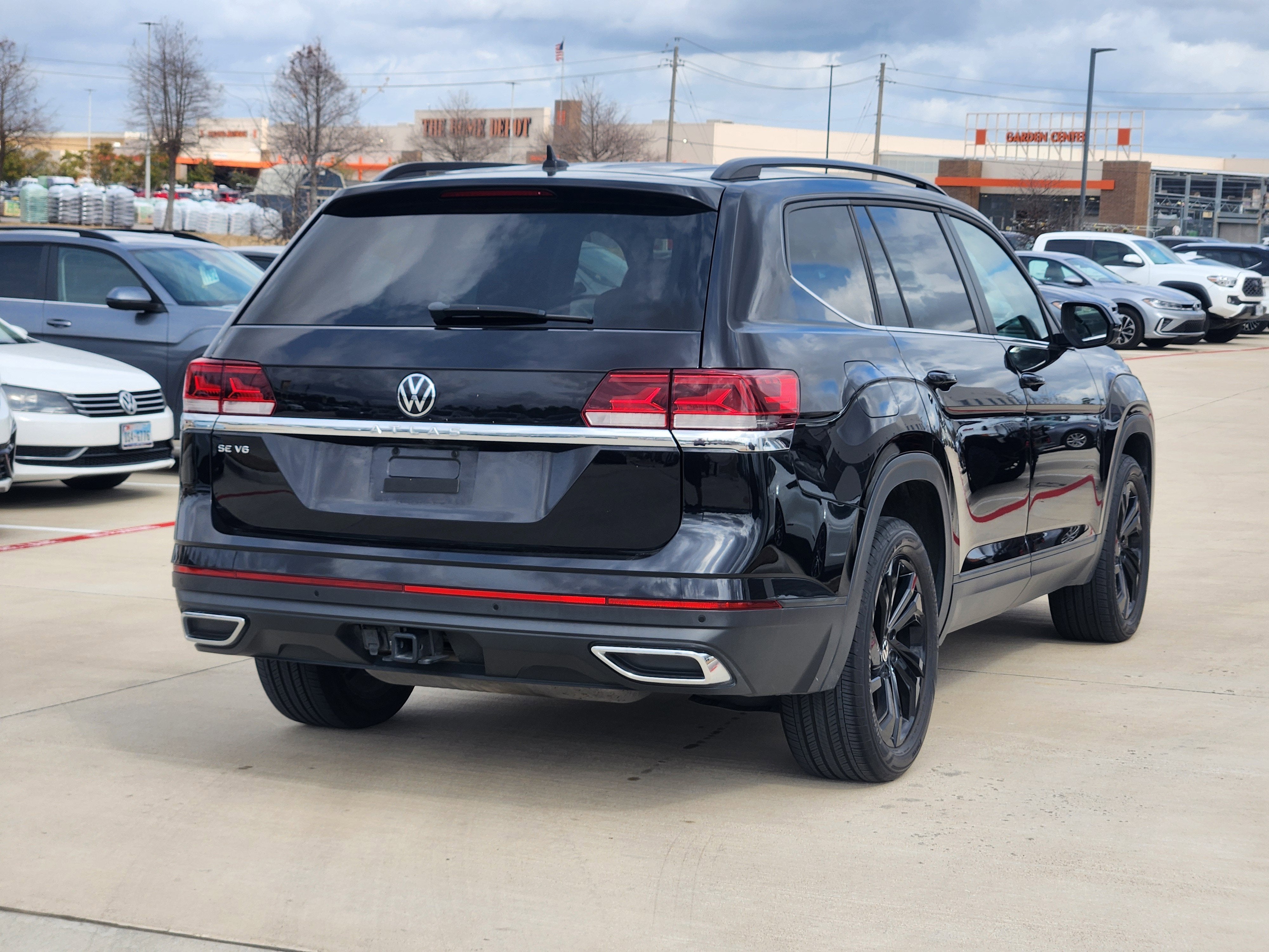 2023 Volkswagen Atlas 3.6L V6 SE w/Technology