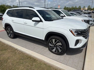 2025 Volkswagen Atlas 2.0T SE w/Technology