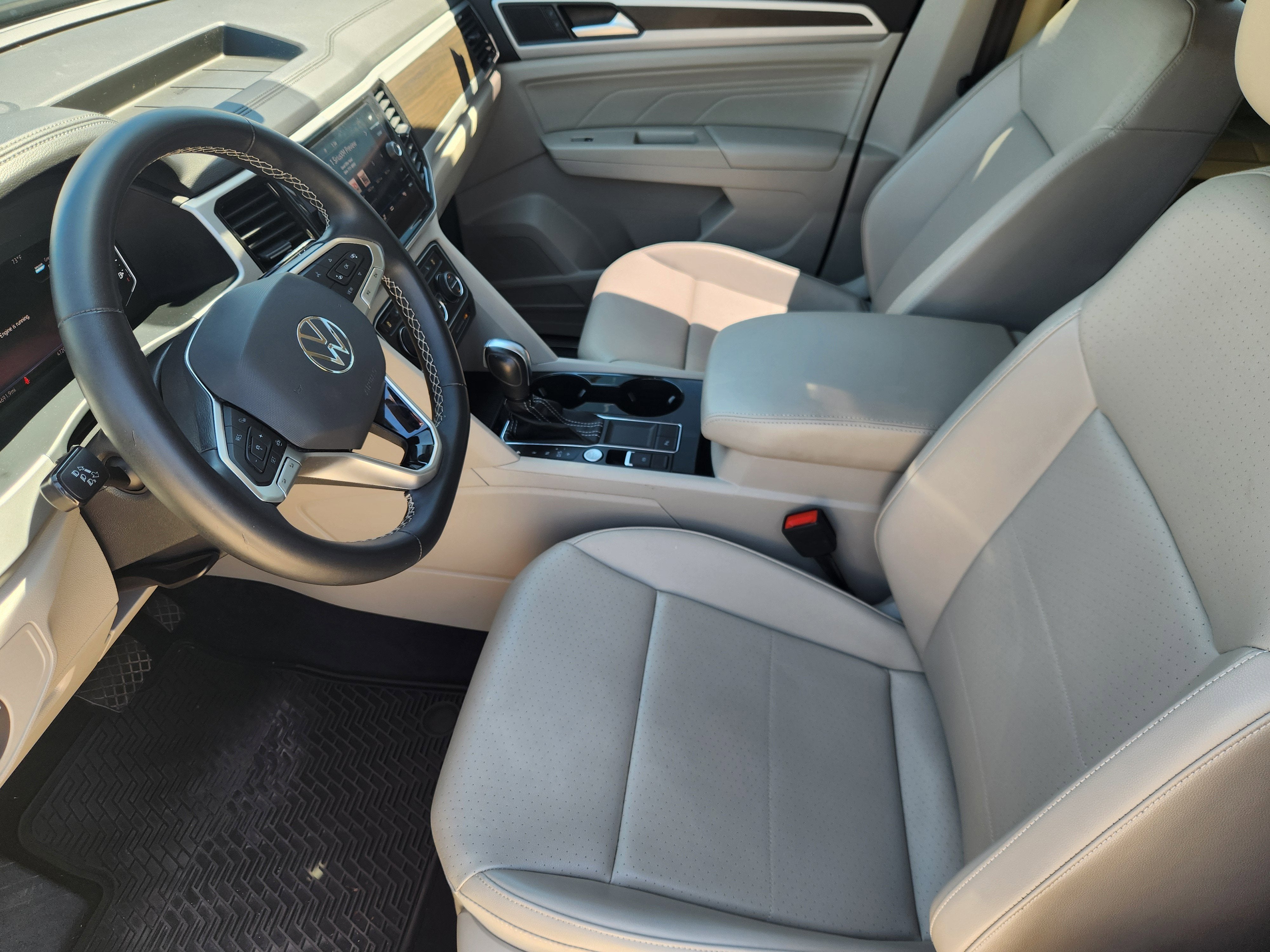 2022 Volkswagen Atlas 3.6L V6 SE w/Technology