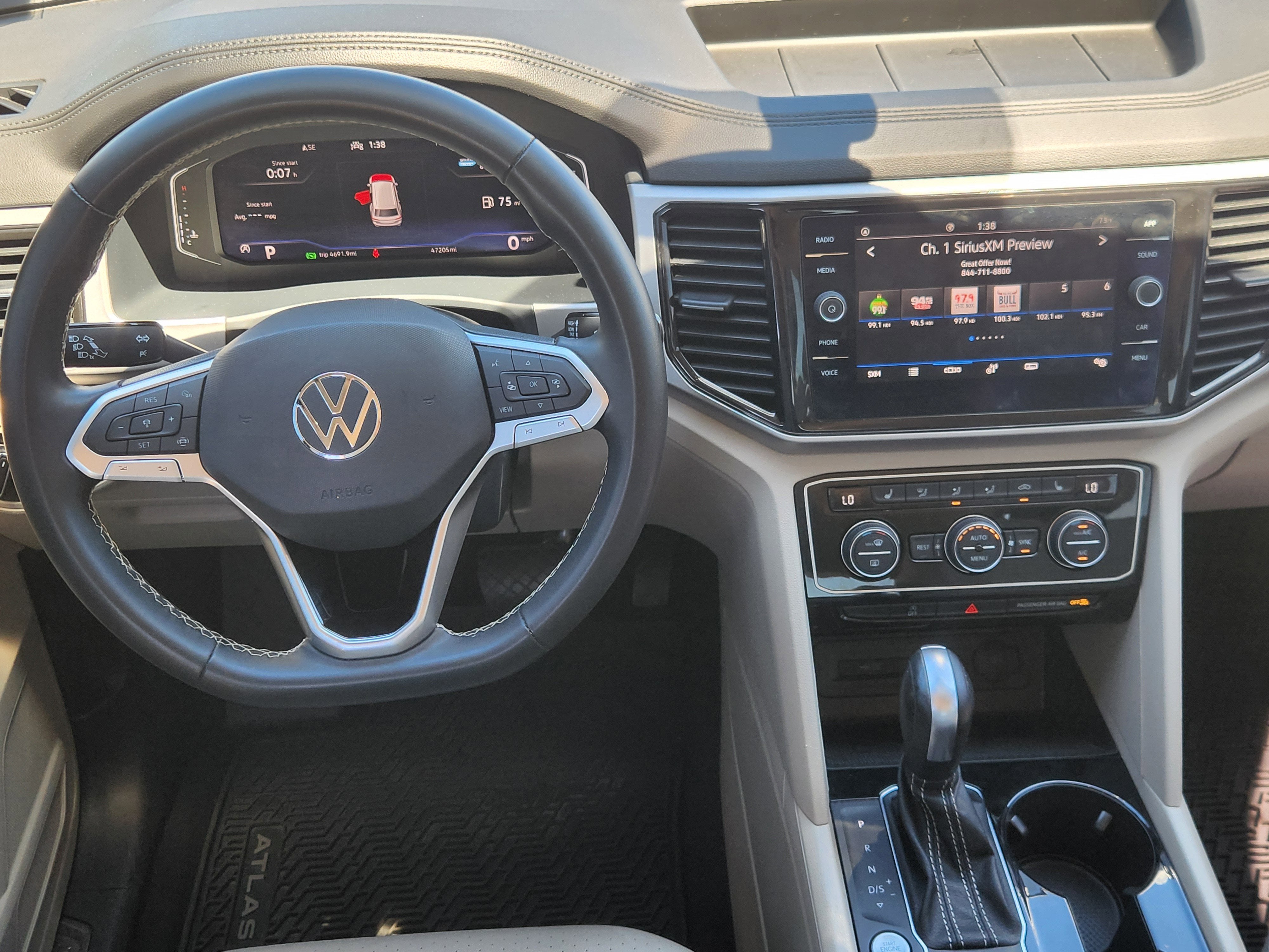 2022 Volkswagen Atlas 3.6L V6 SE w/Technology