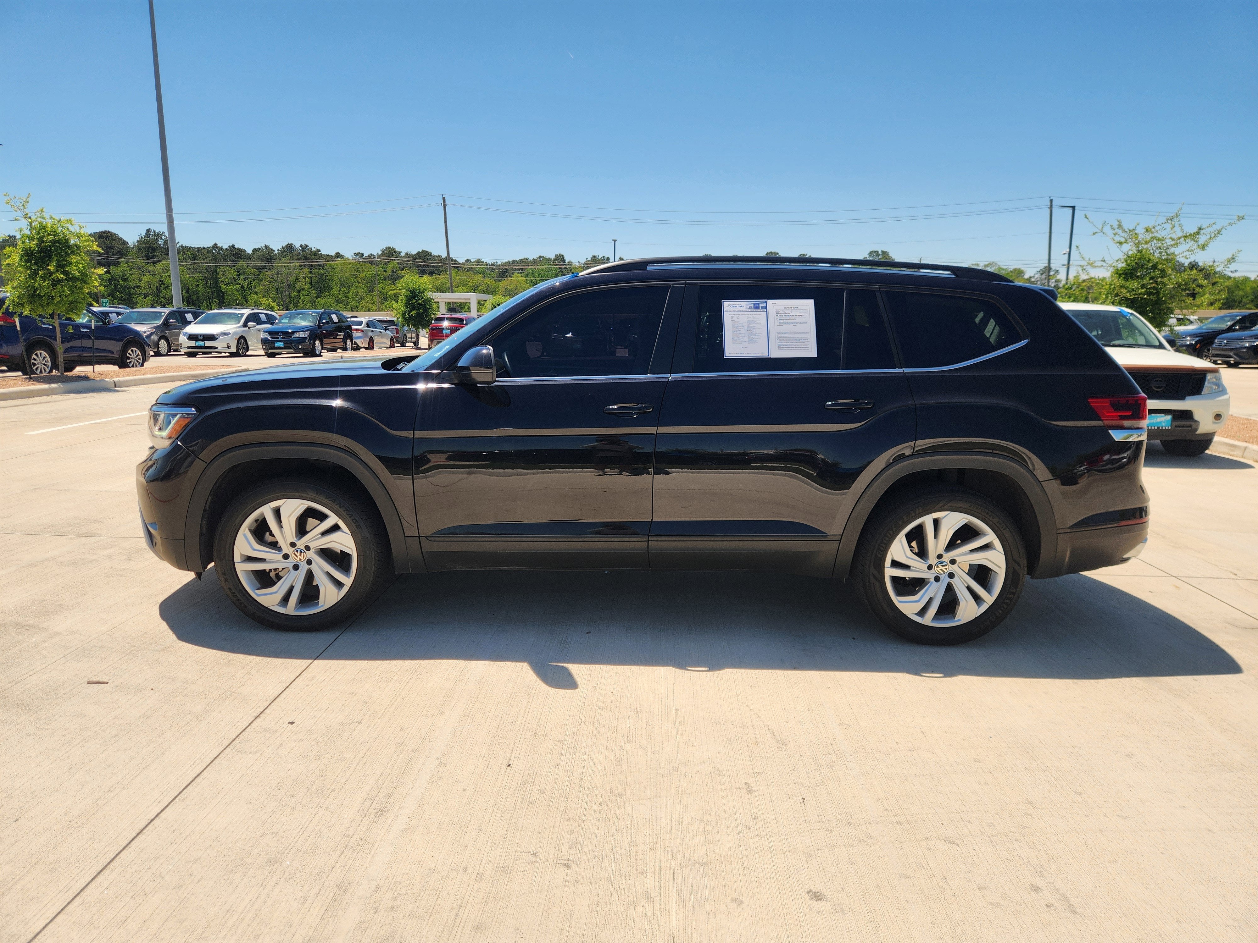 2022 Volkswagen Atlas 3.6L V6 SE w/Technology