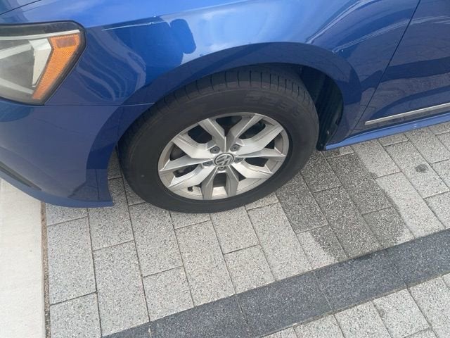 2017 Volkswagen Passat 1.8T S