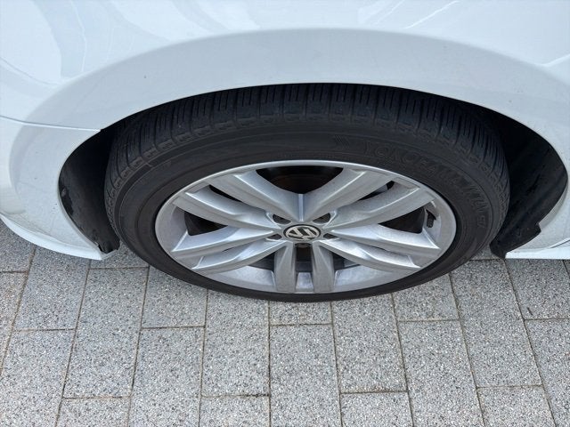 2018 Volkswagen Passat 2.0T SE w/Technology