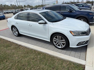 2018 Volkswagen Passat 2.0T SE w/Technology