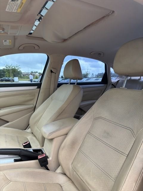 2012 Volkswagen Passat 2.5 SE