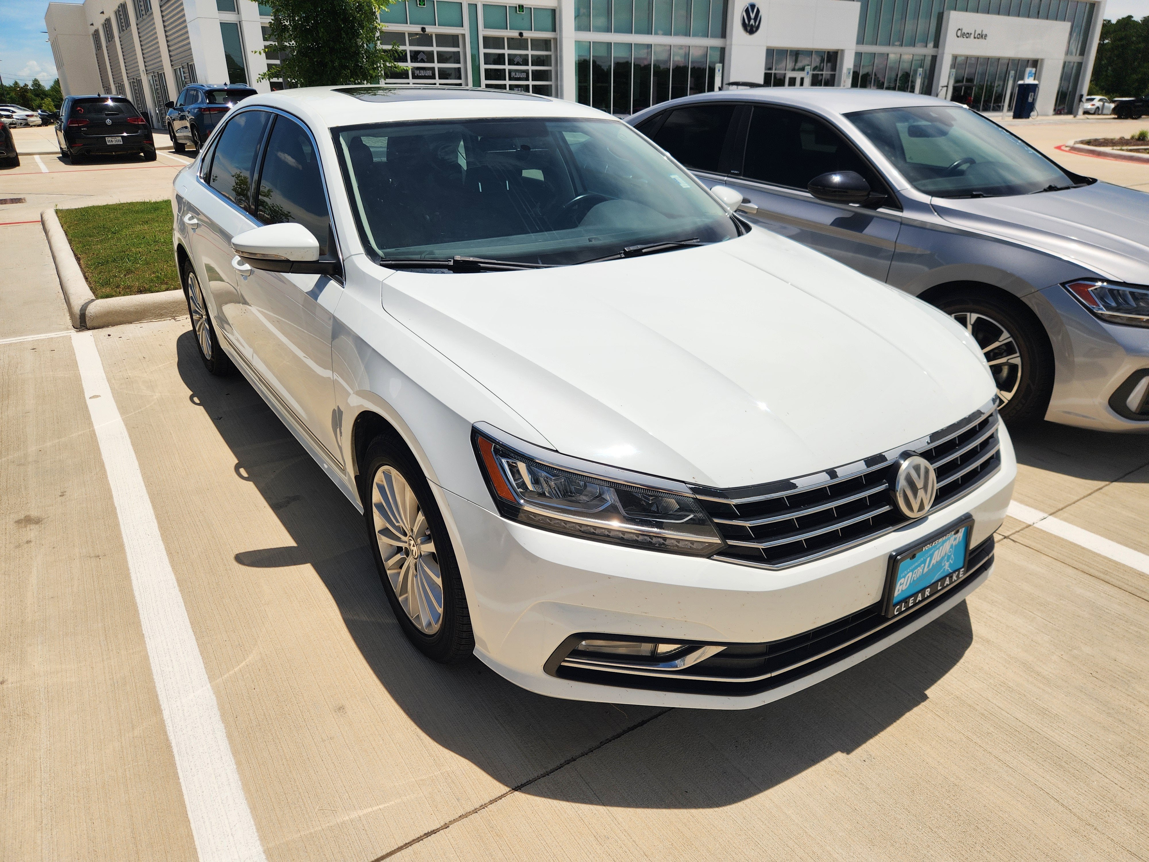 2016 Volkswagen Passat 1.8T SE