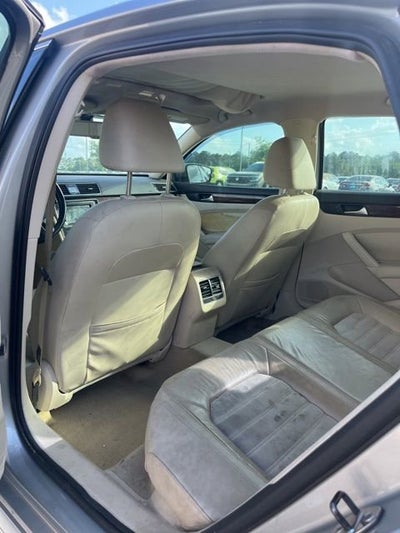 2013 Volkswagen Passat TDI SEL Premium