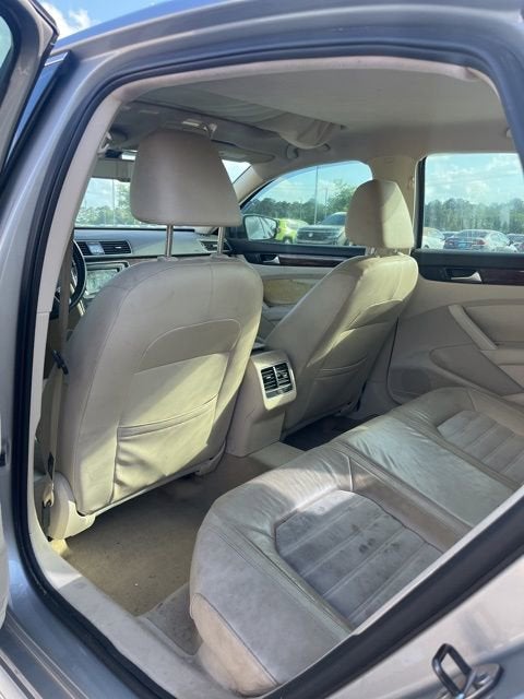 2013 Volkswagen Passat TDI SEL Premium