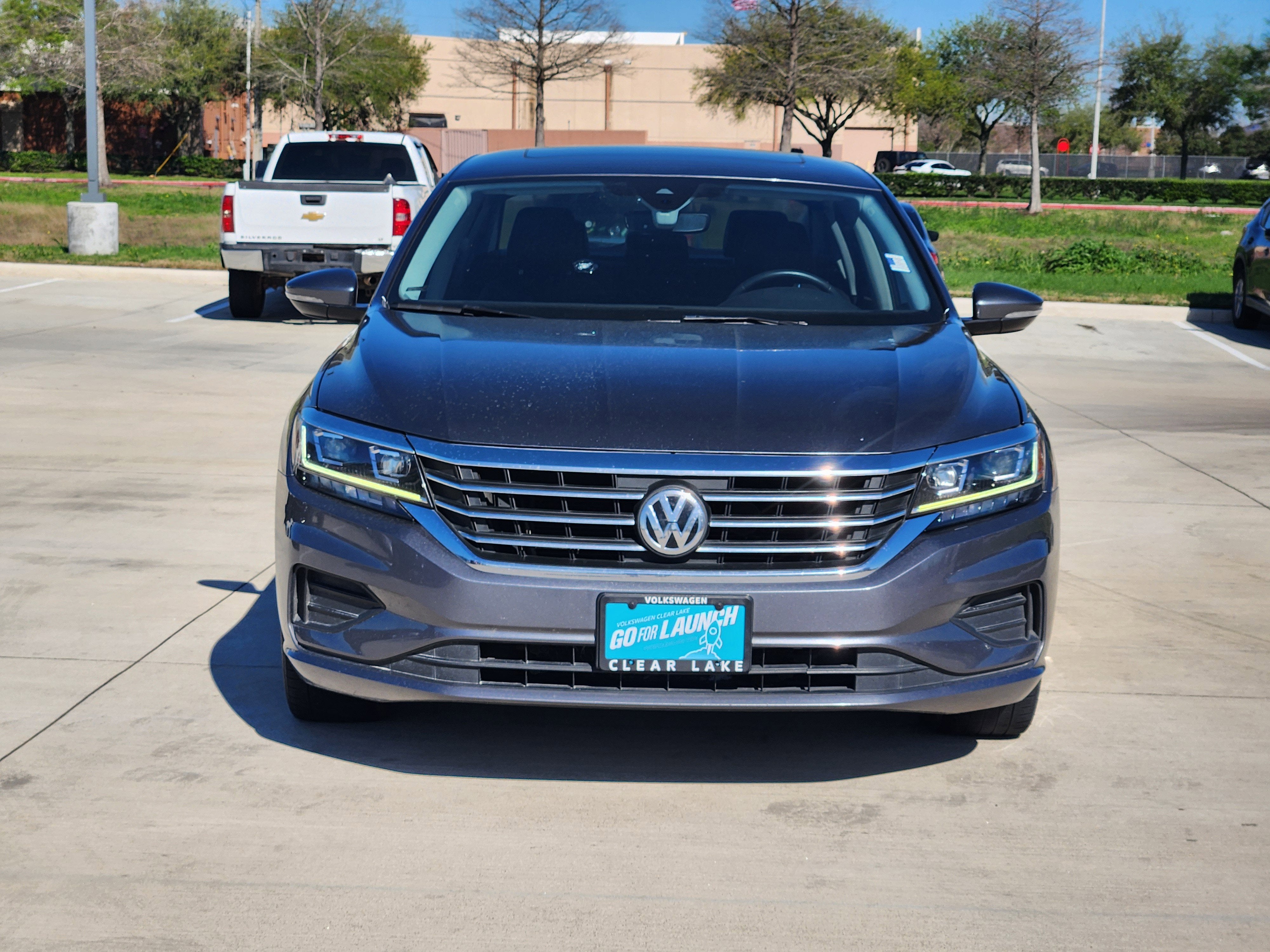 2022 Volkswagen Passat 2.0T SE