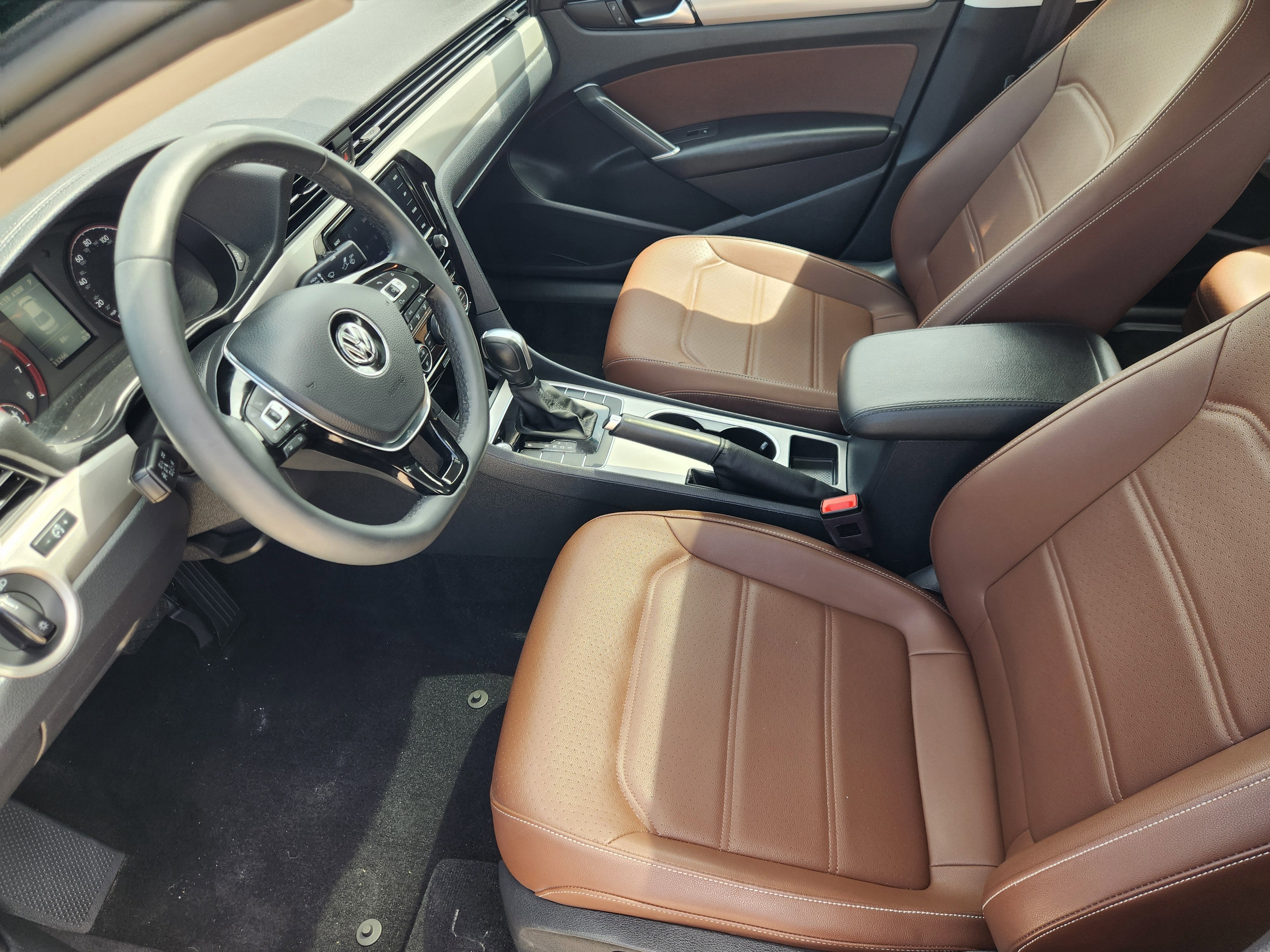 2022 Volkswagen Passat 2.0T SE