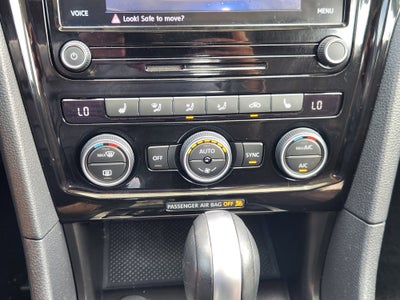 2022 Volkswagen Passat 2.0T SE