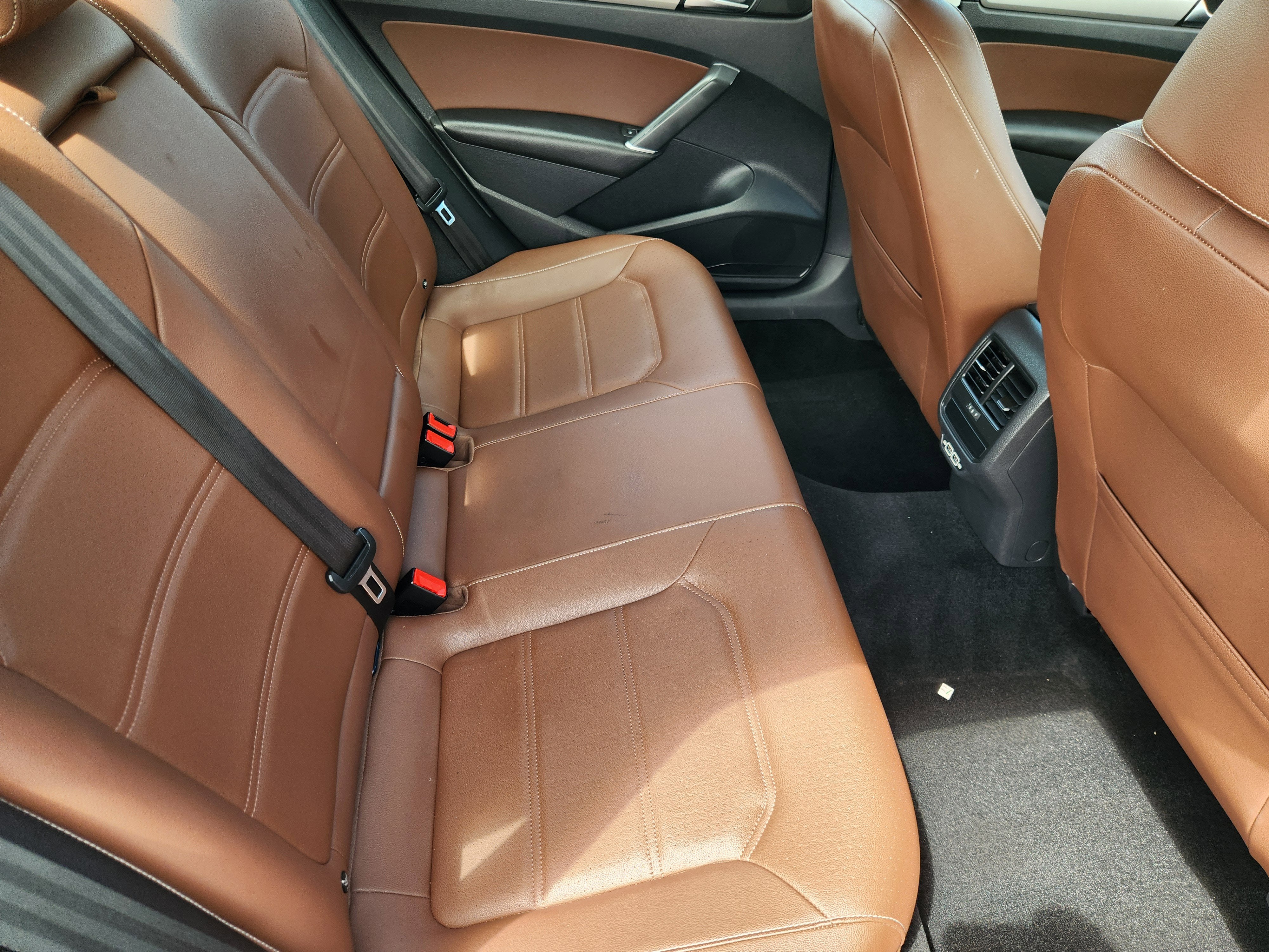 2022 Volkswagen Passat 2.0T SE
