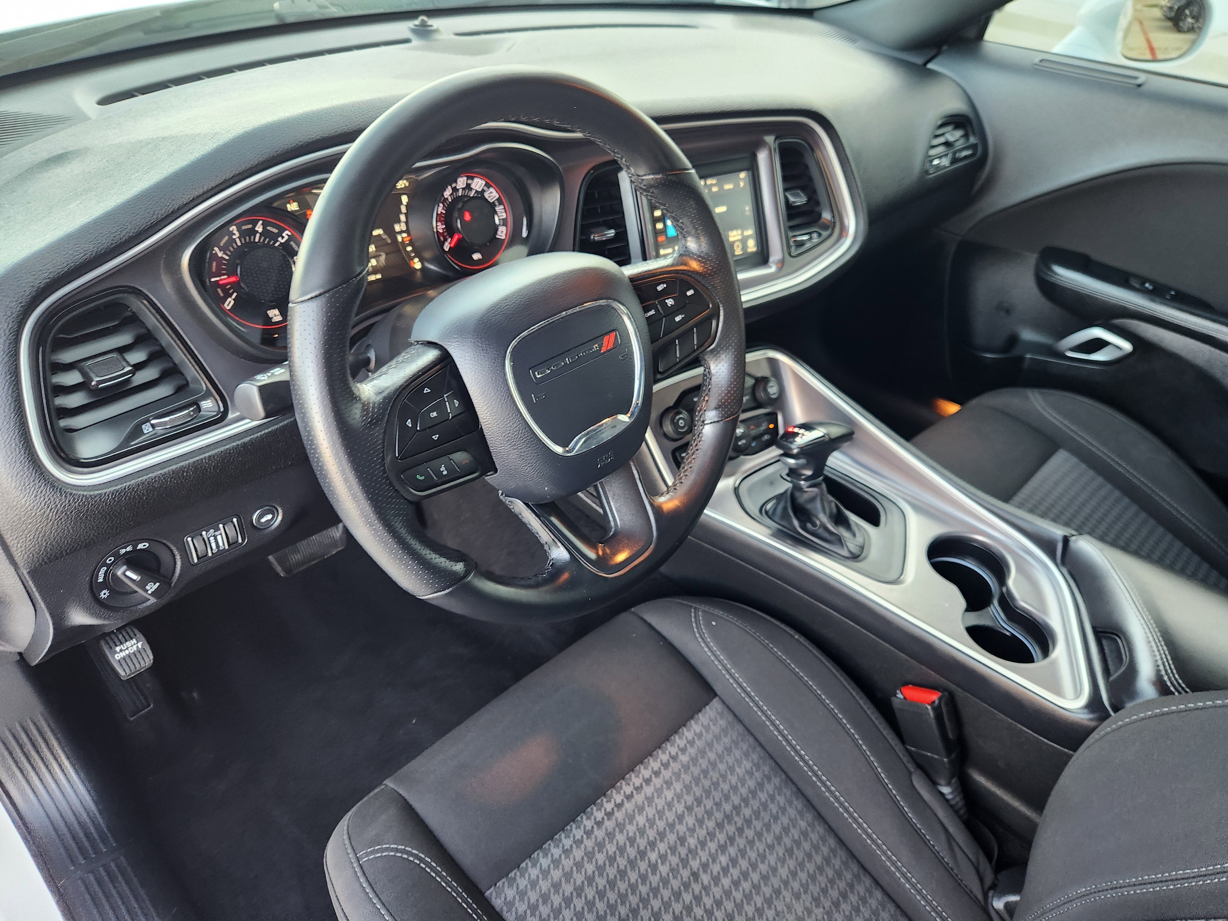 2020 Dodge Challenger SXT