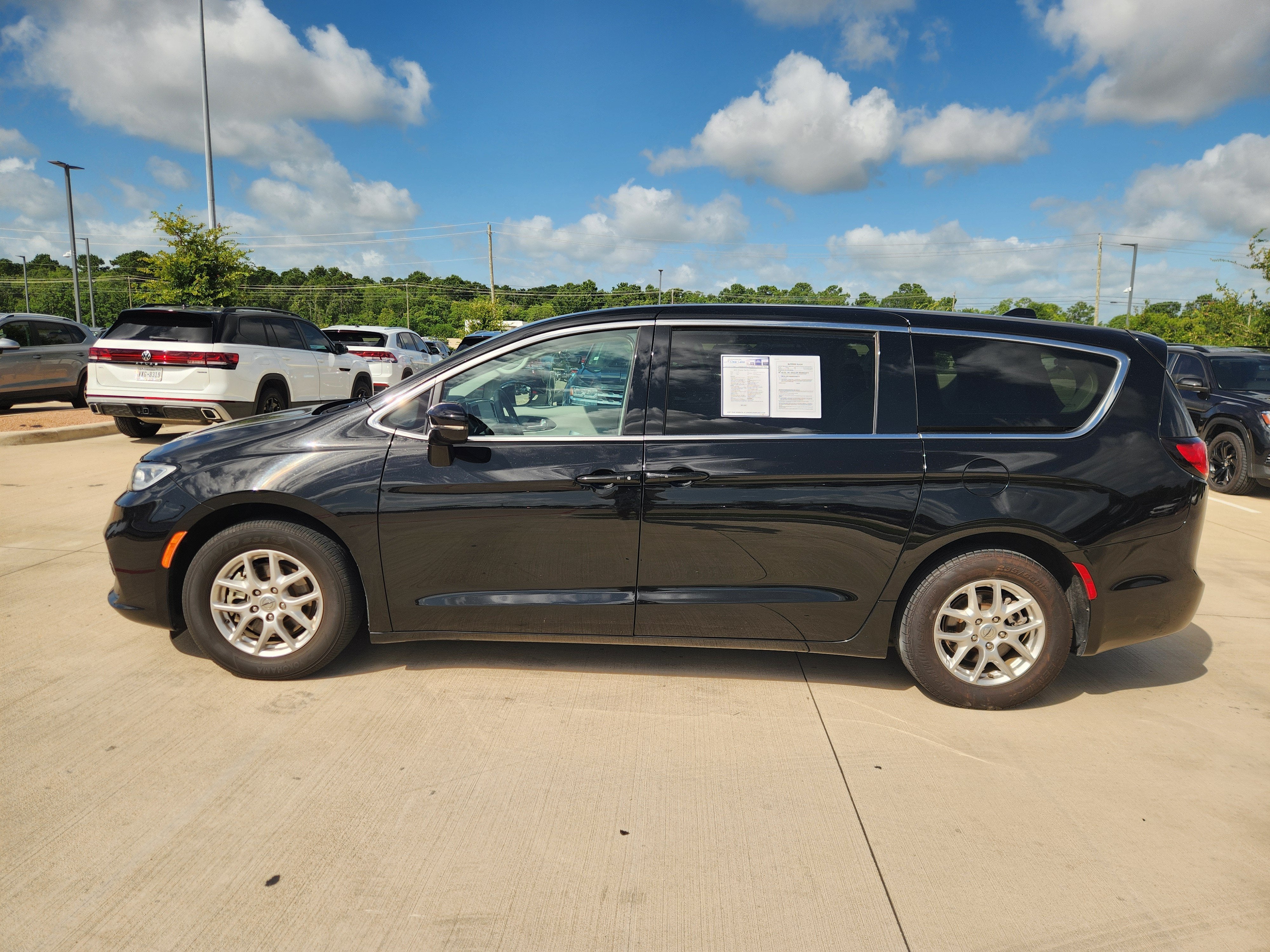 2024 Chrysler Pacifica Touring L