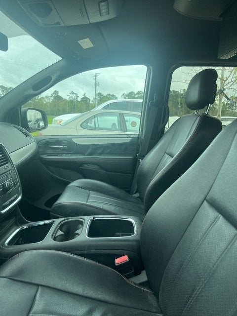 2014 Dodge Grand Caravan R/T