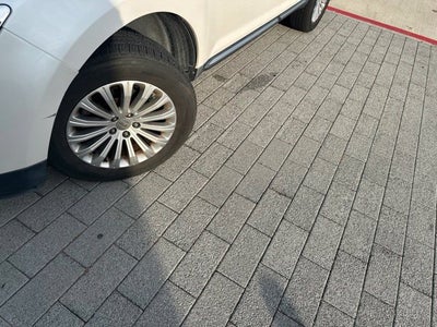 2014 Lincoln MKX Base