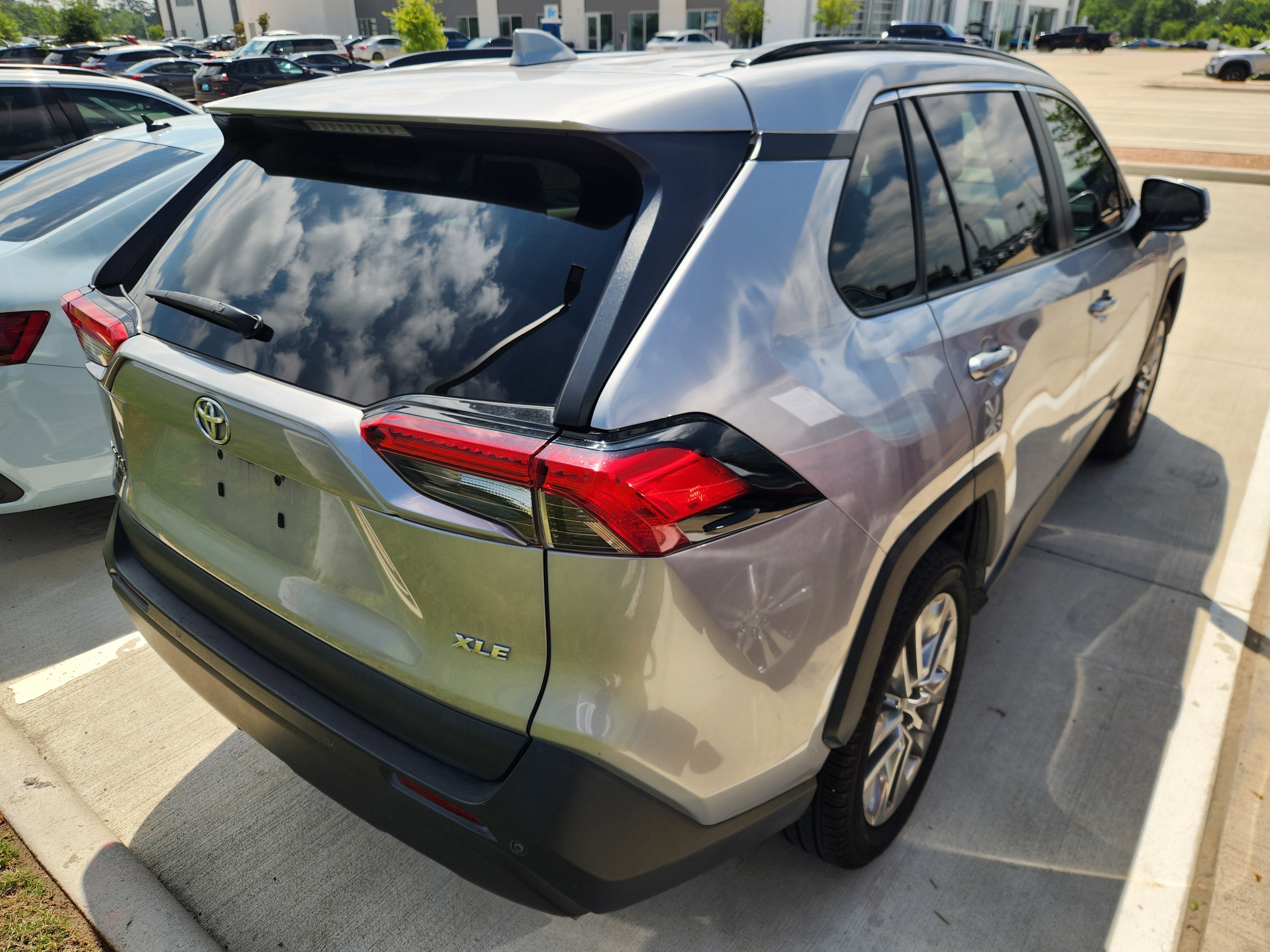2021 Toyota RAV4 XLE Premium
