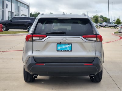 2022 Toyota RAV4 XLE