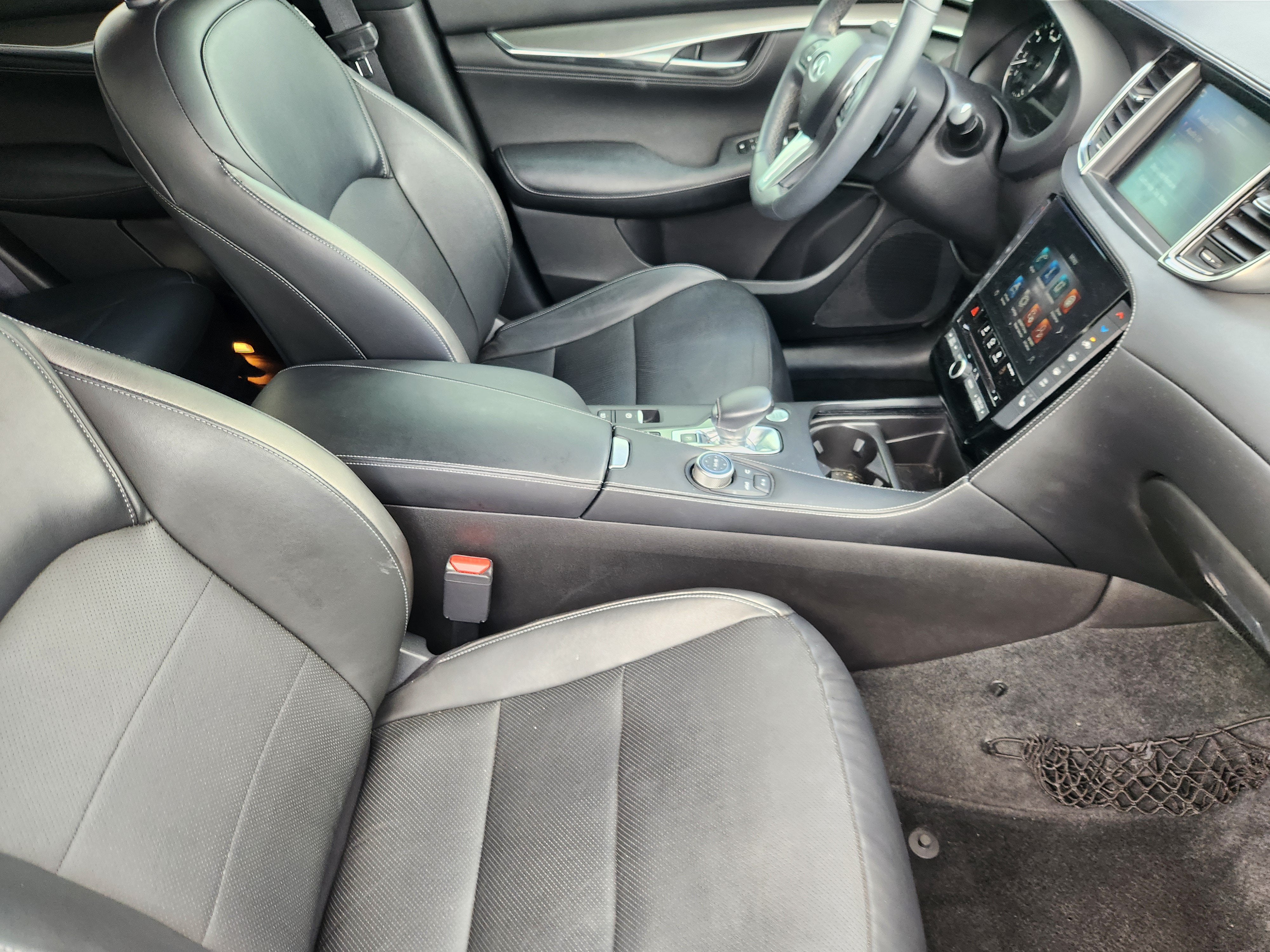 2023 INFINITI QX55 LUXE