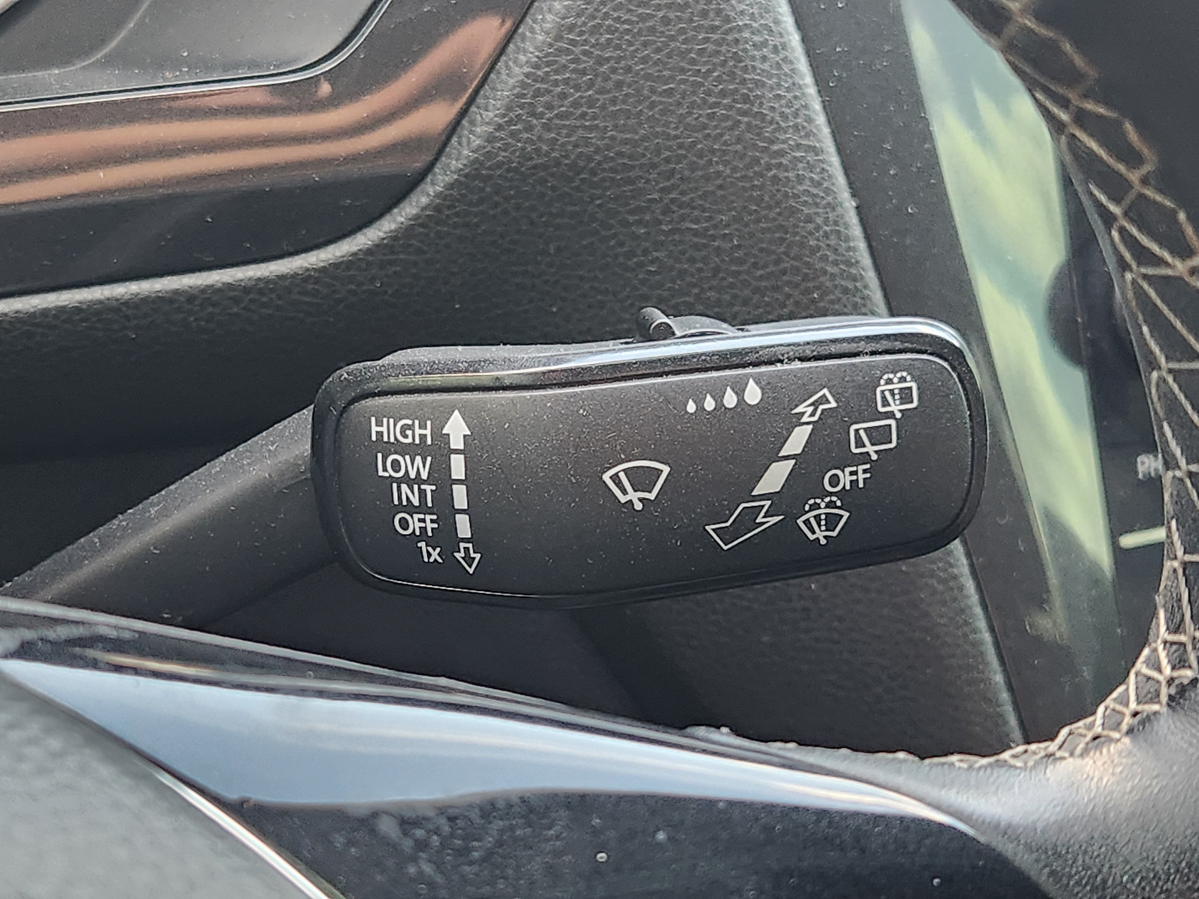 2020 Volkswagen Tiguan SE R-Line Black