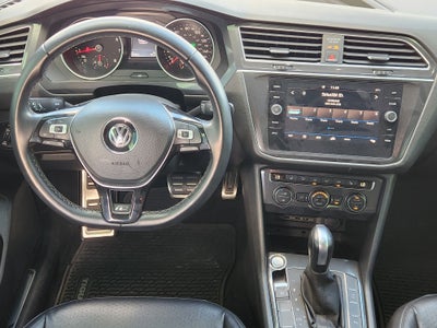 2020 Volkswagen Tiguan SE R-Line Black