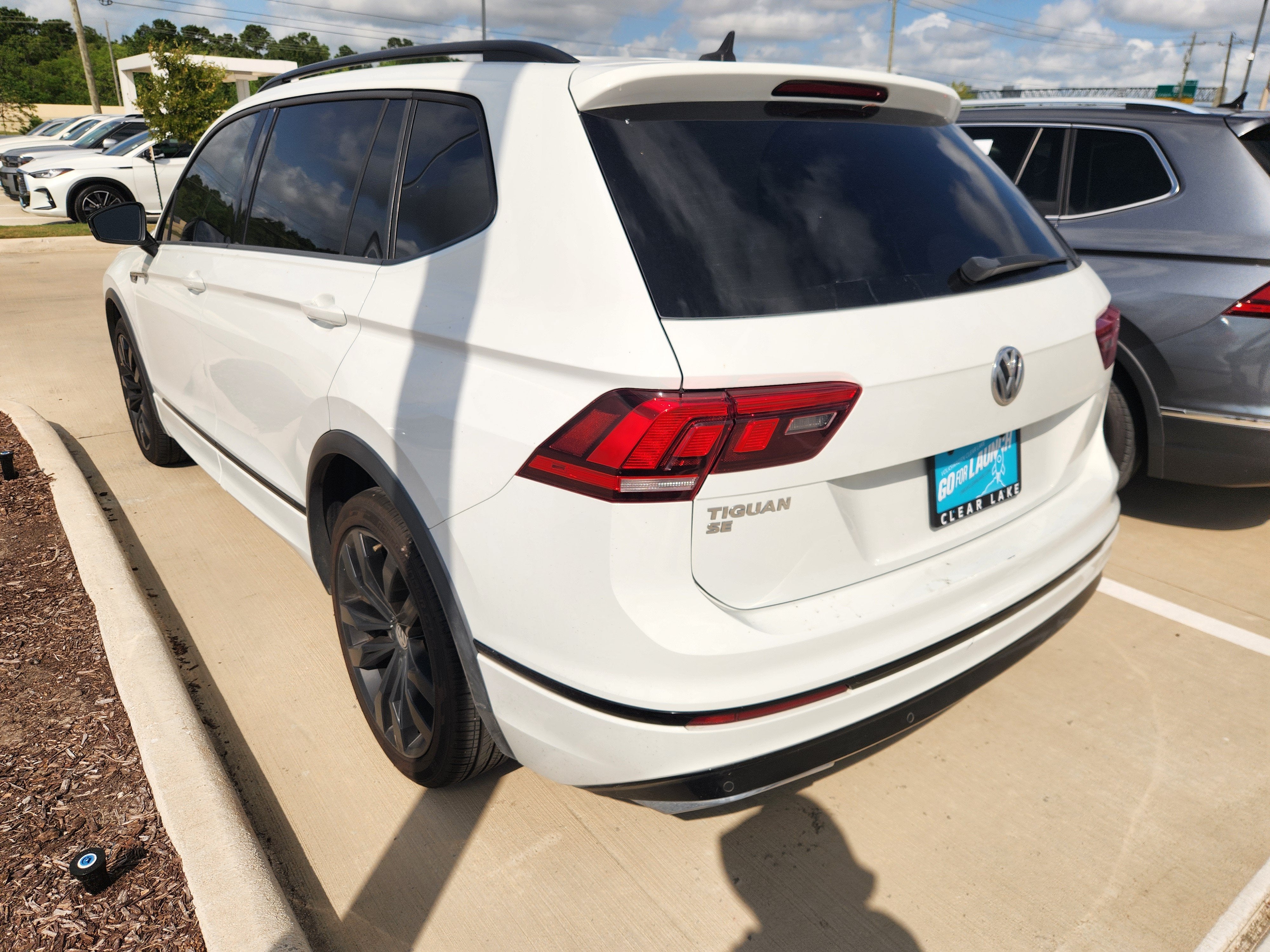 2020 Volkswagen Tiguan SE R-Line Black
