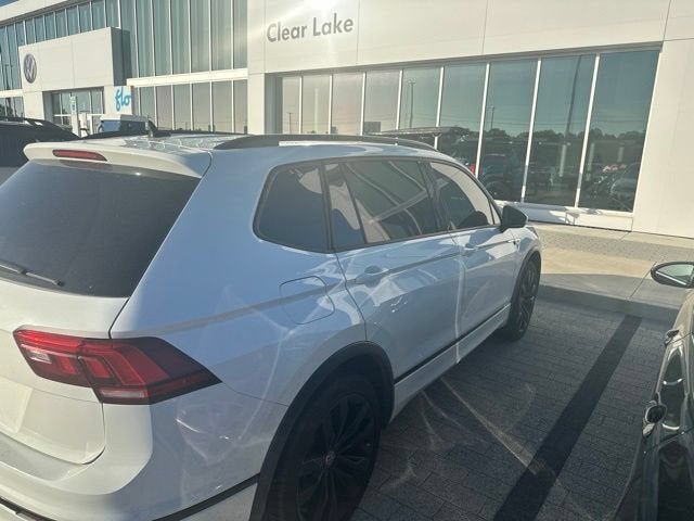 2020 Volkswagen Tiguan SE R-Line Black