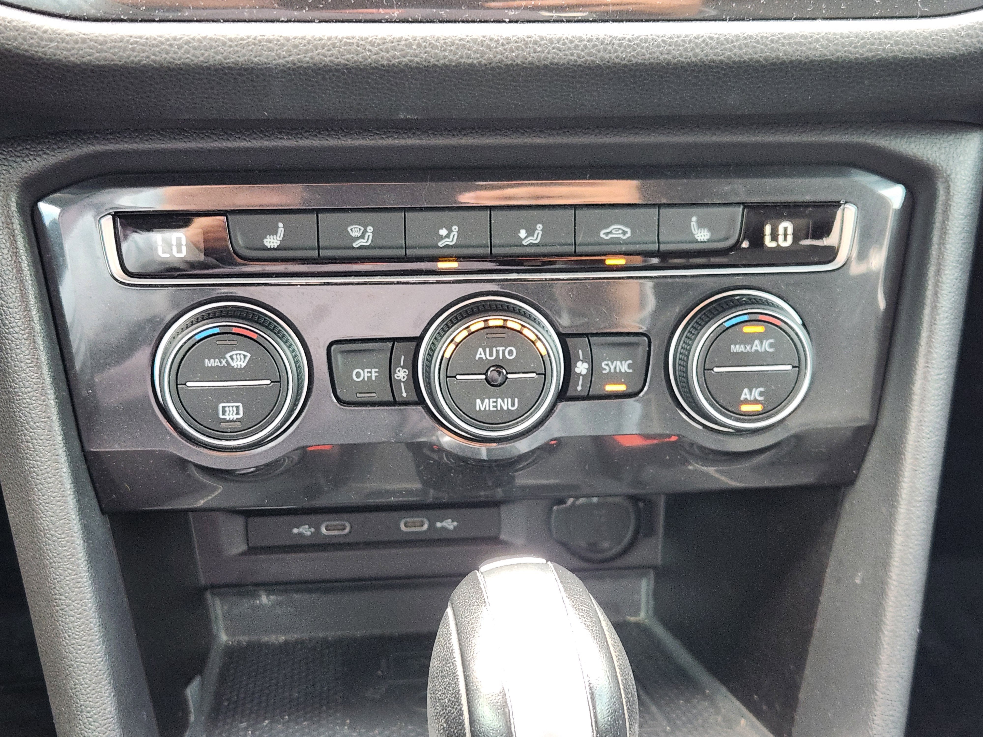 2021 Volkswagen Tiguan SE R-Line Black