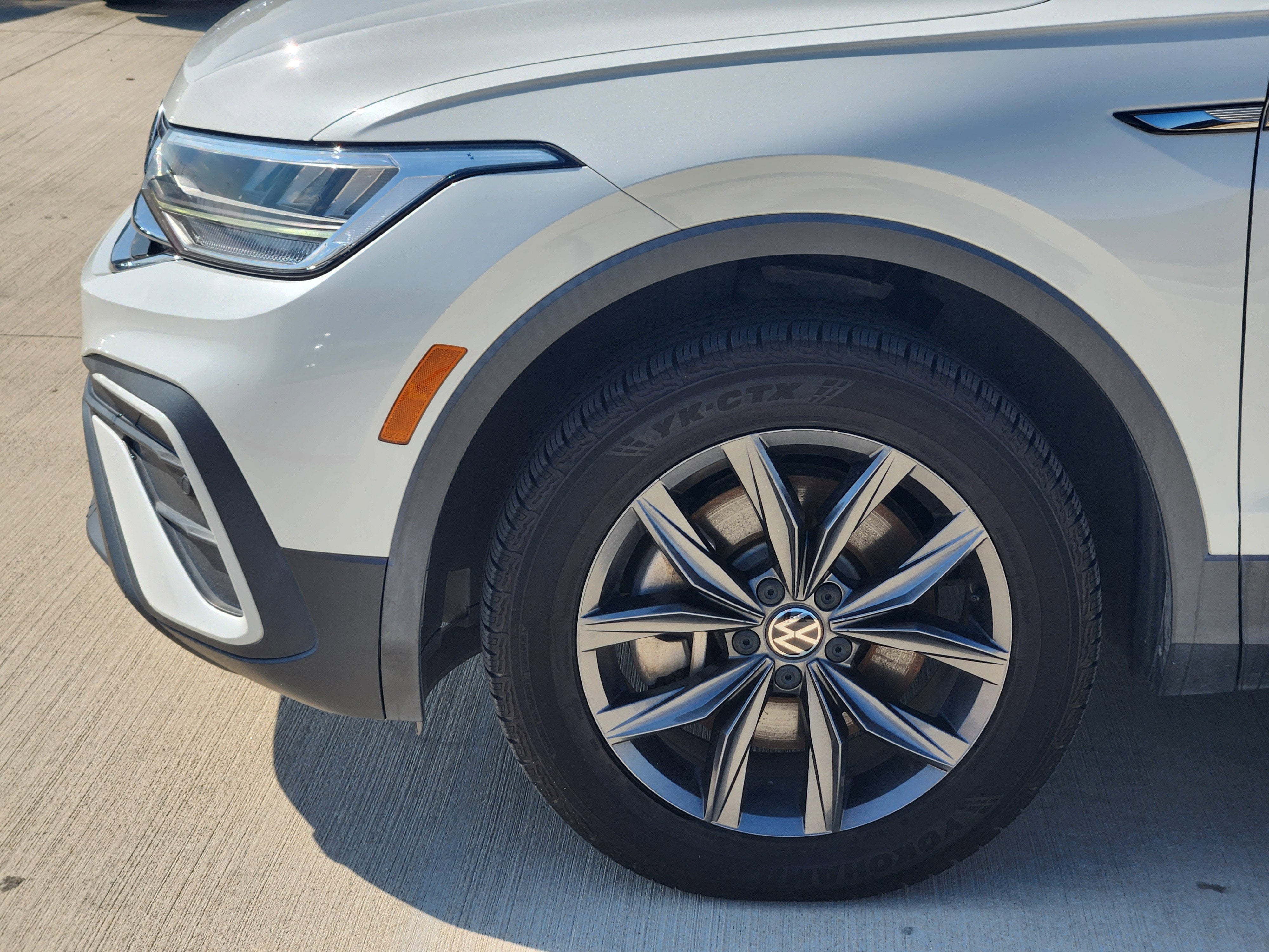 2023 Volkswagen Tiguan SE