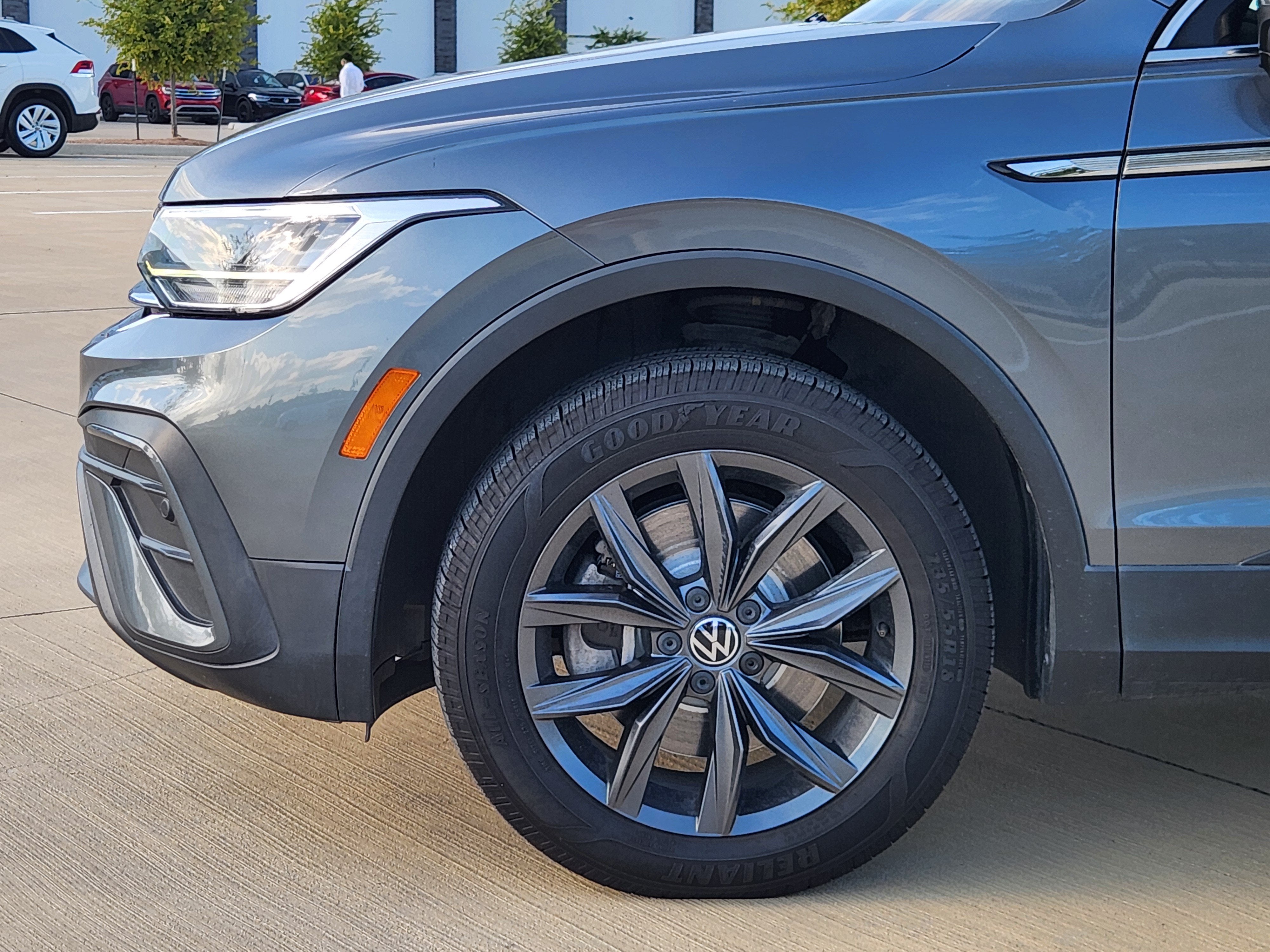 2022 Volkswagen Tiguan SE
