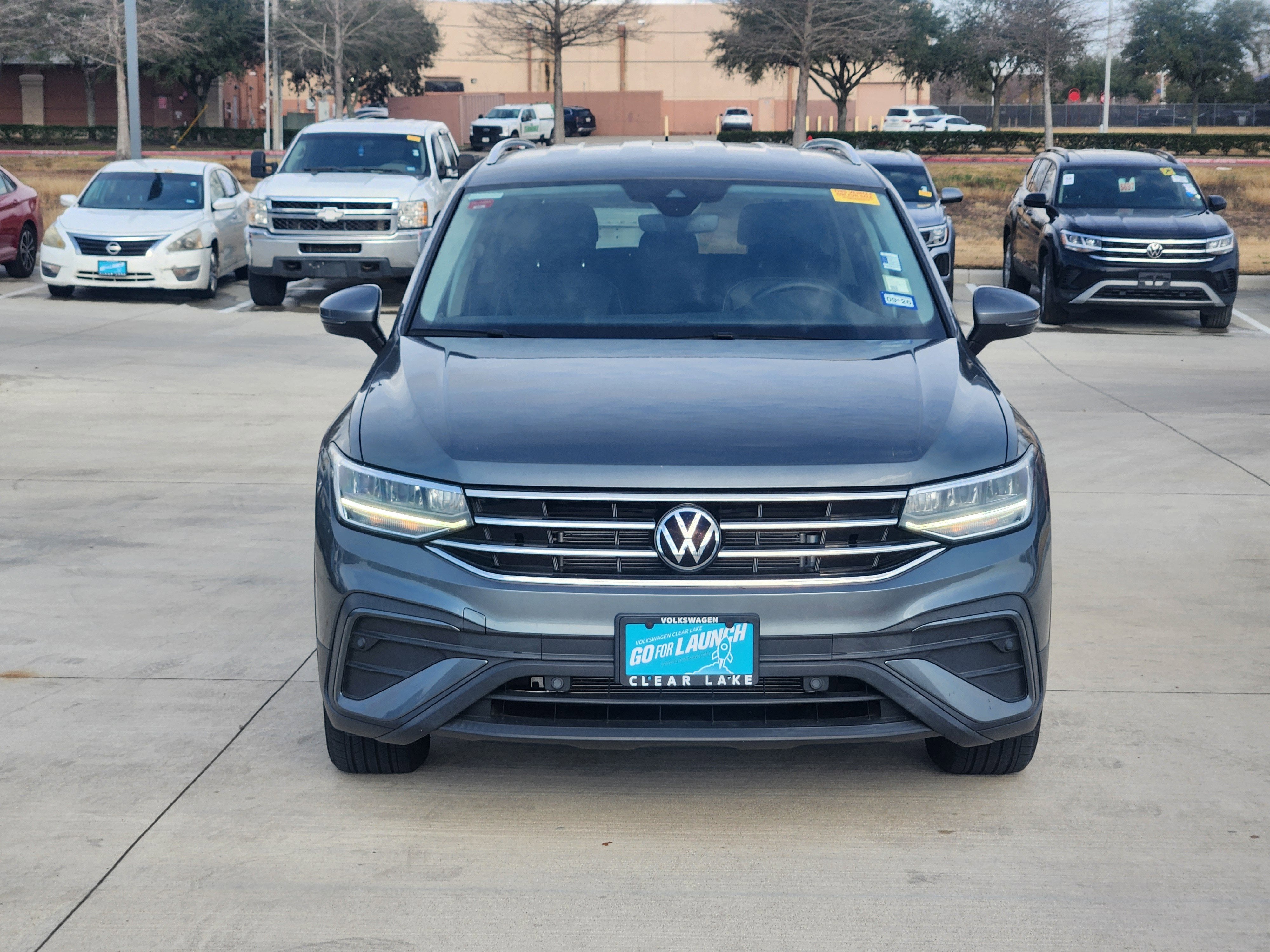 2023 Volkswagen Tiguan SE