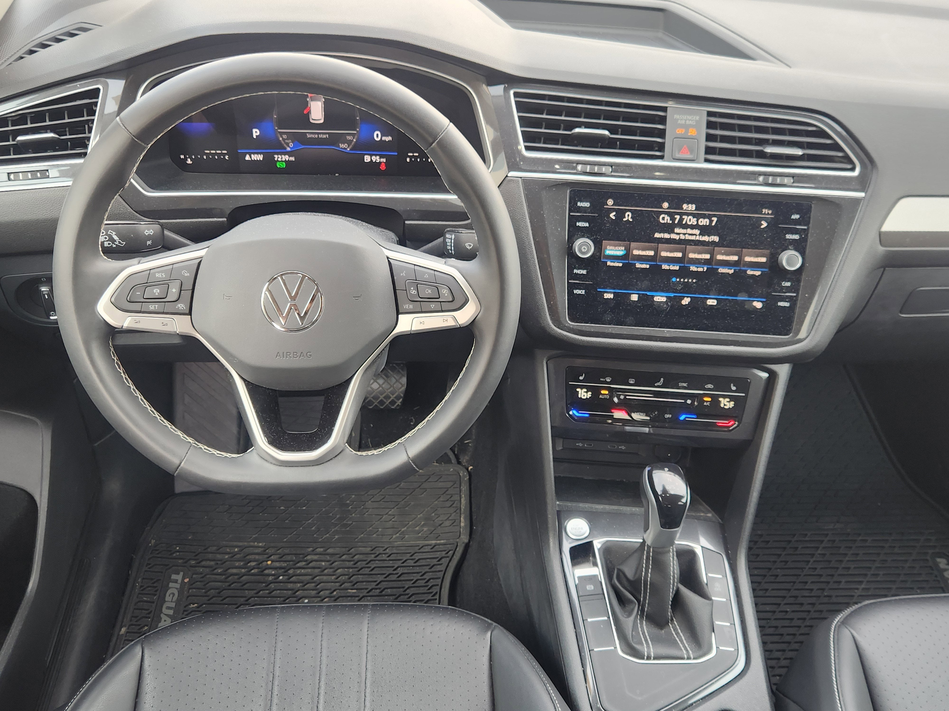 2023 Volkswagen Tiguan SE