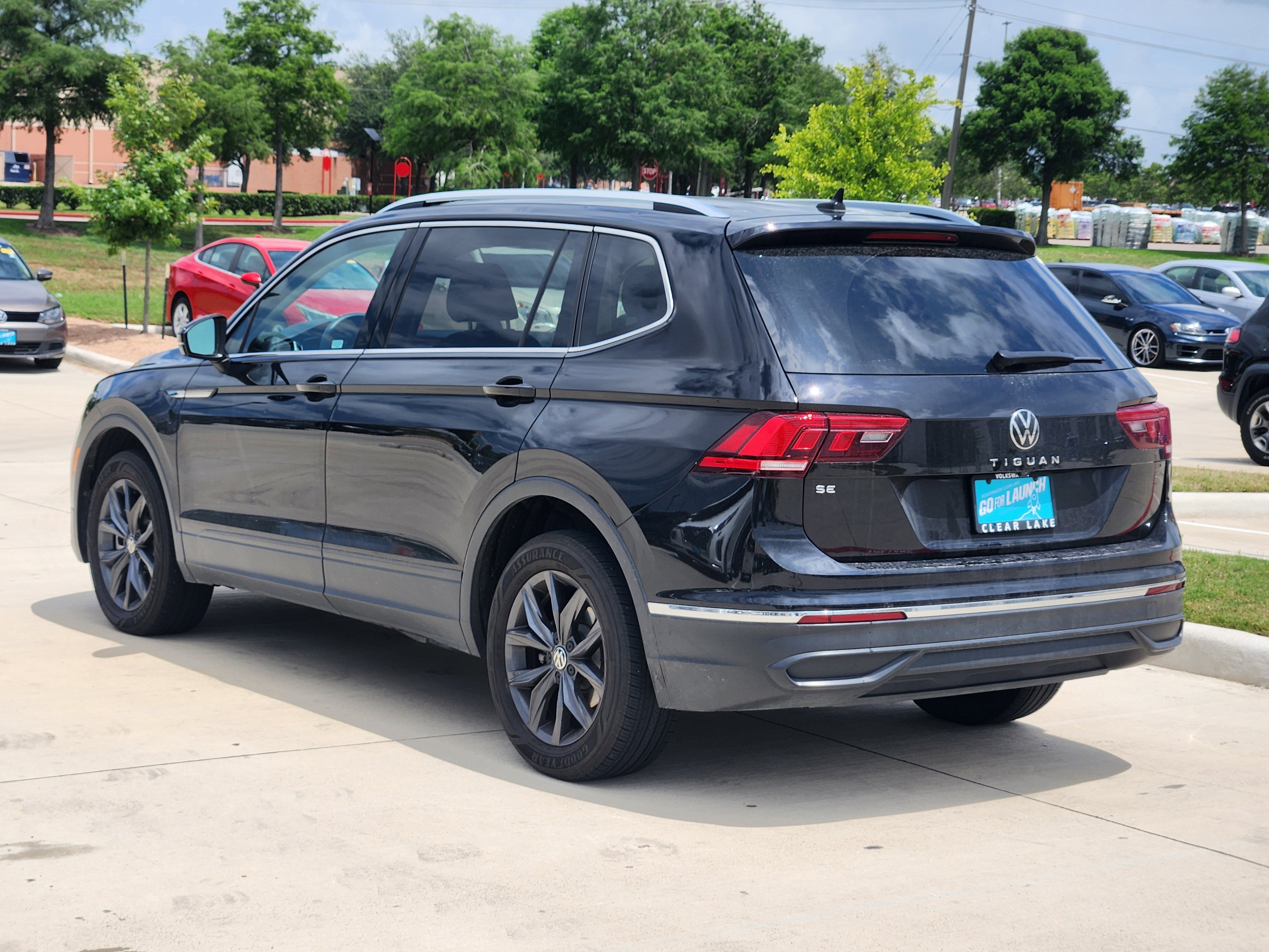 2023 Volkswagen Tiguan SE