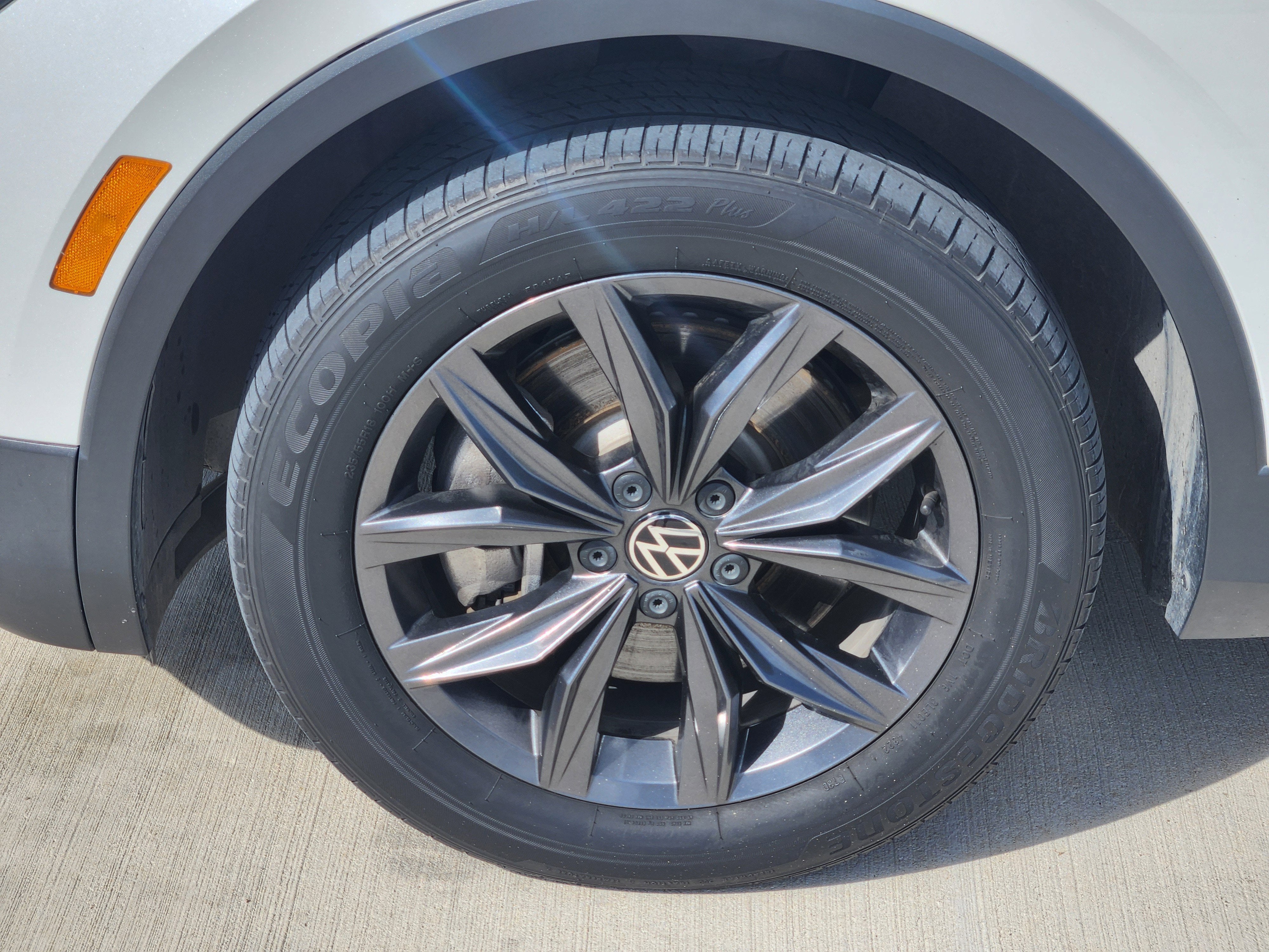2023 Volkswagen Tiguan SE