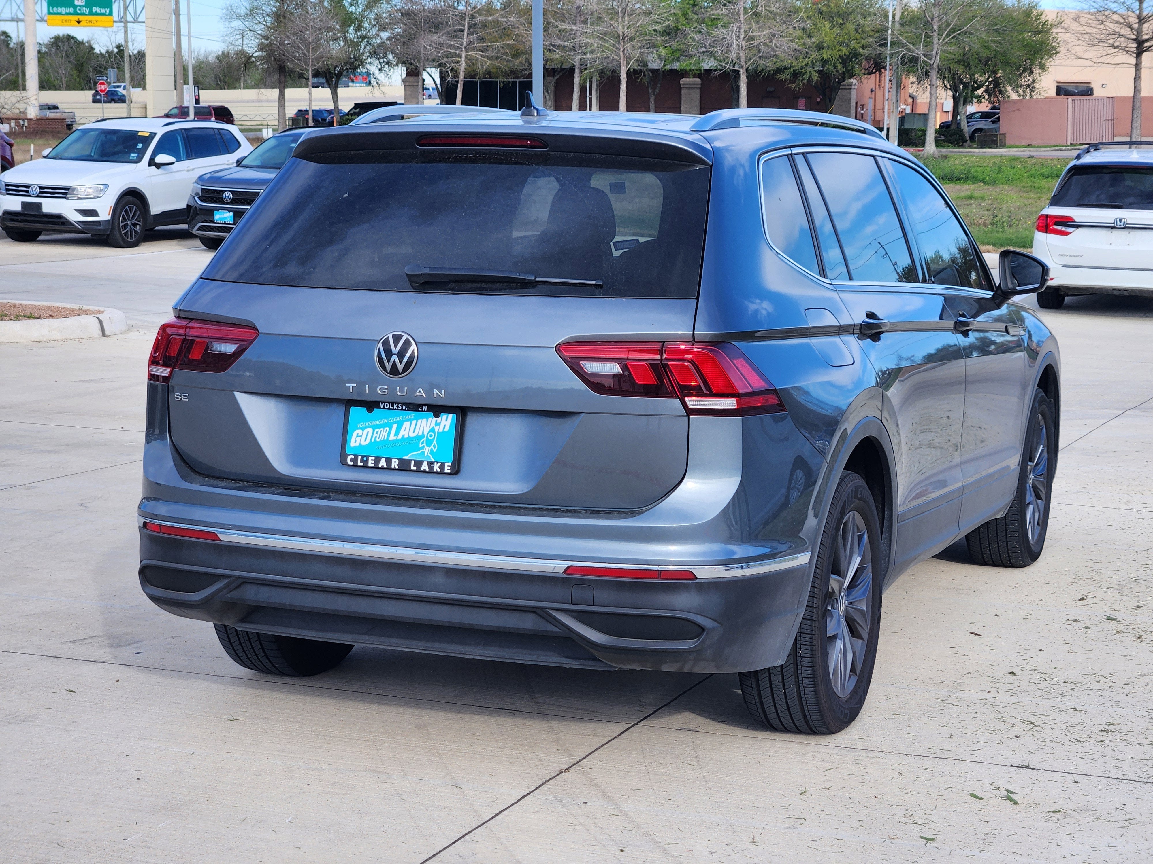 2022 Volkswagen Tiguan SE