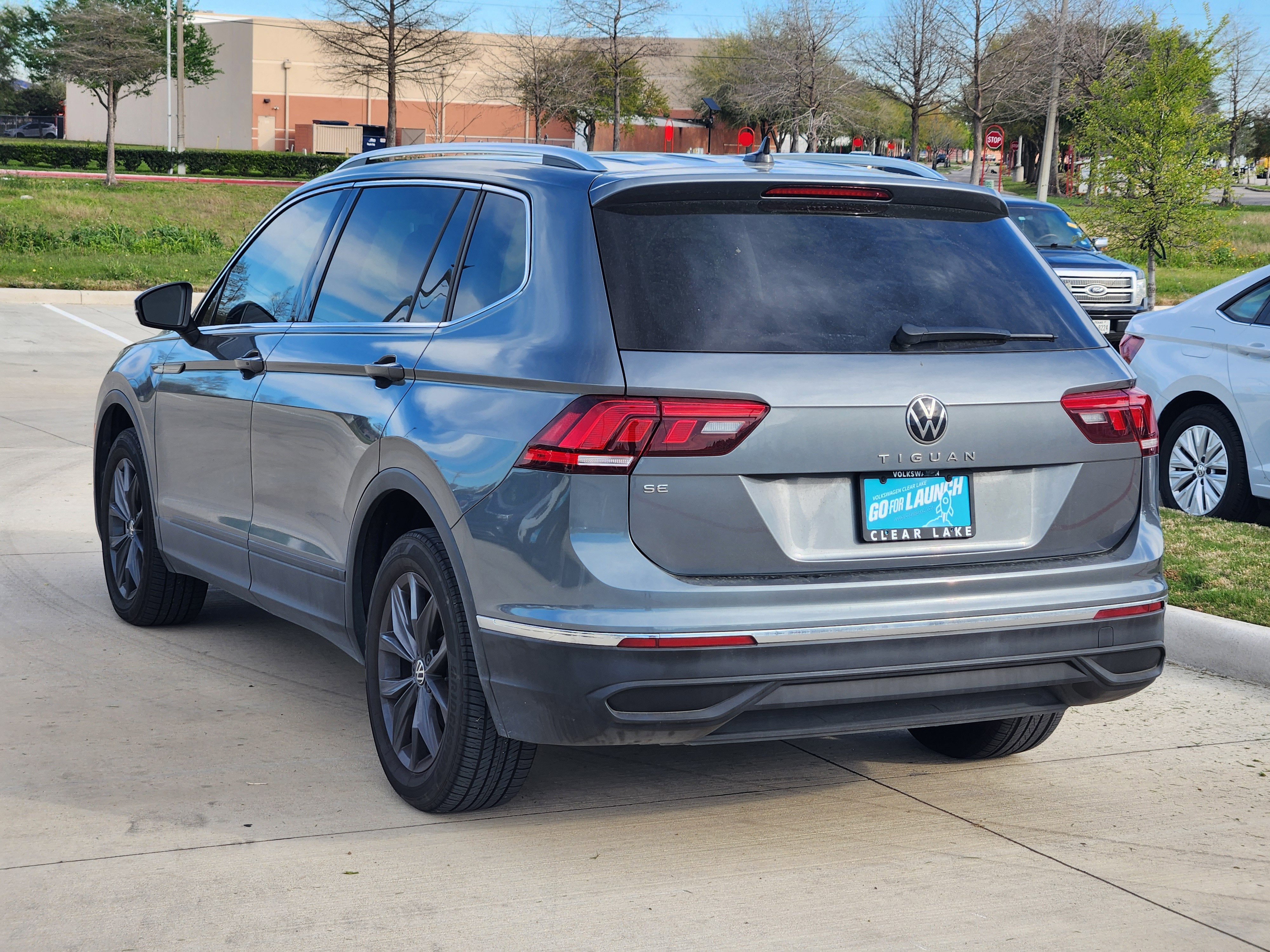 2022 Volkswagen Tiguan SE