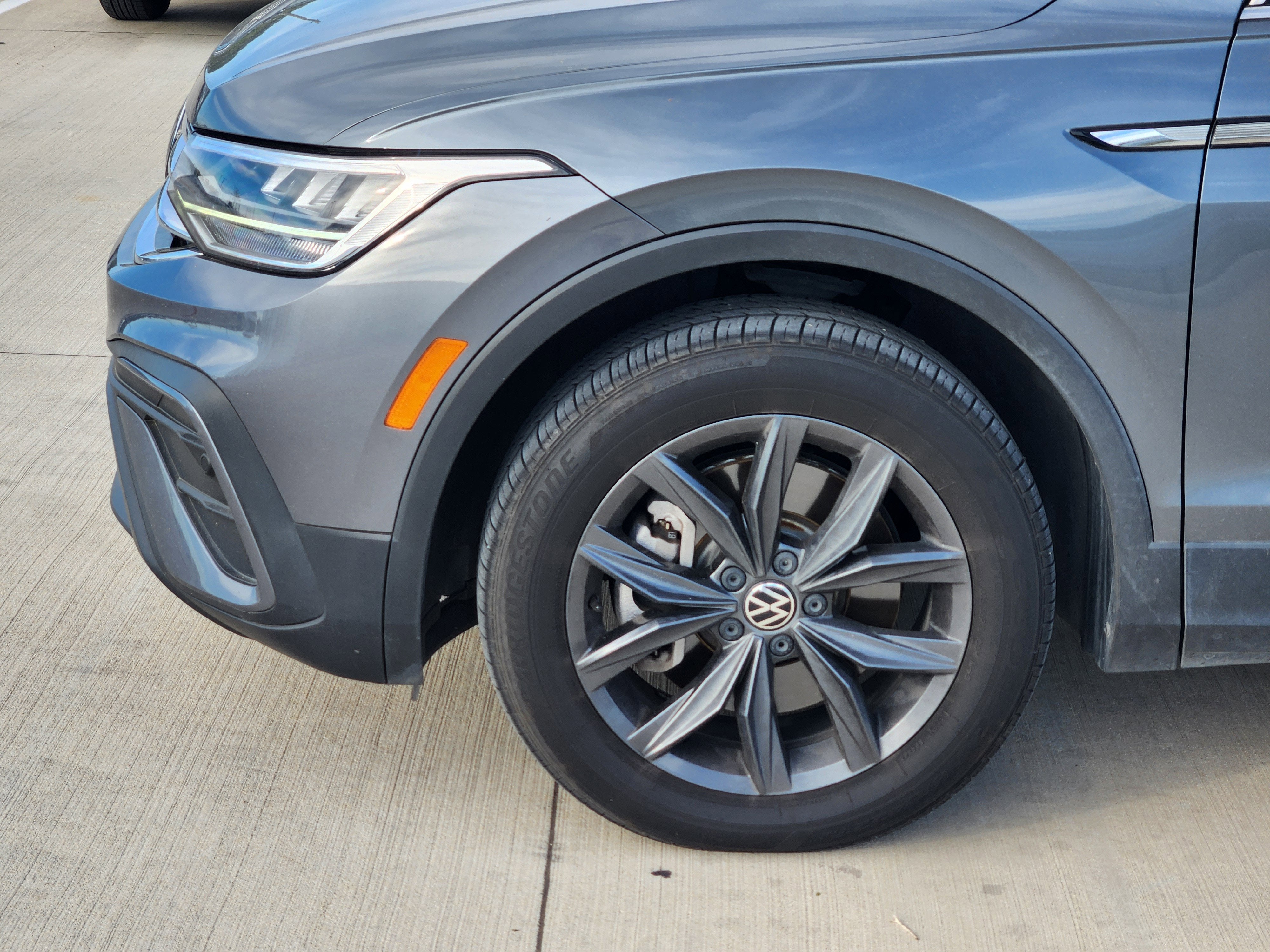 2022 Volkswagen Tiguan SE