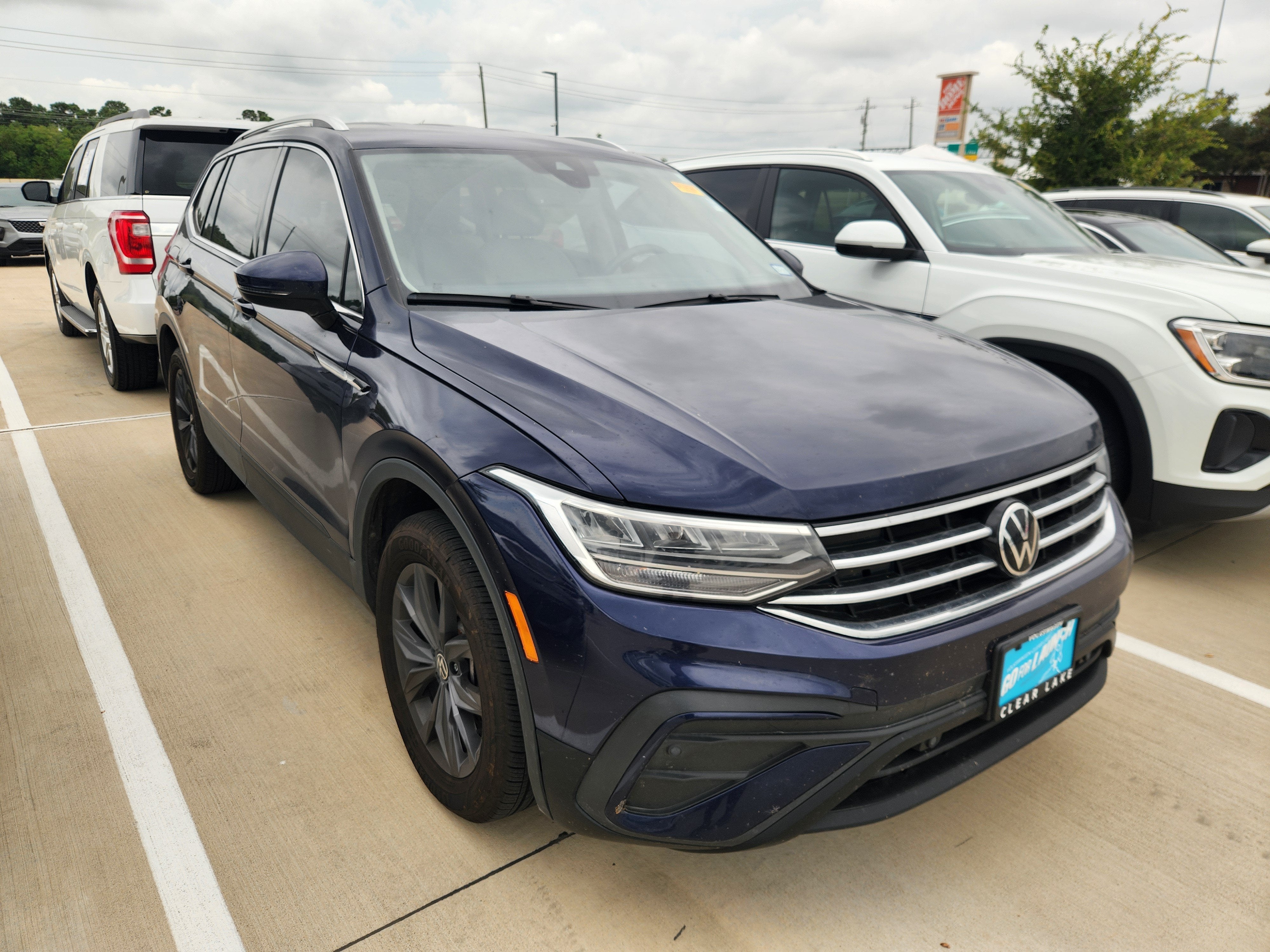 2023 Volkswagen Tiguan SE